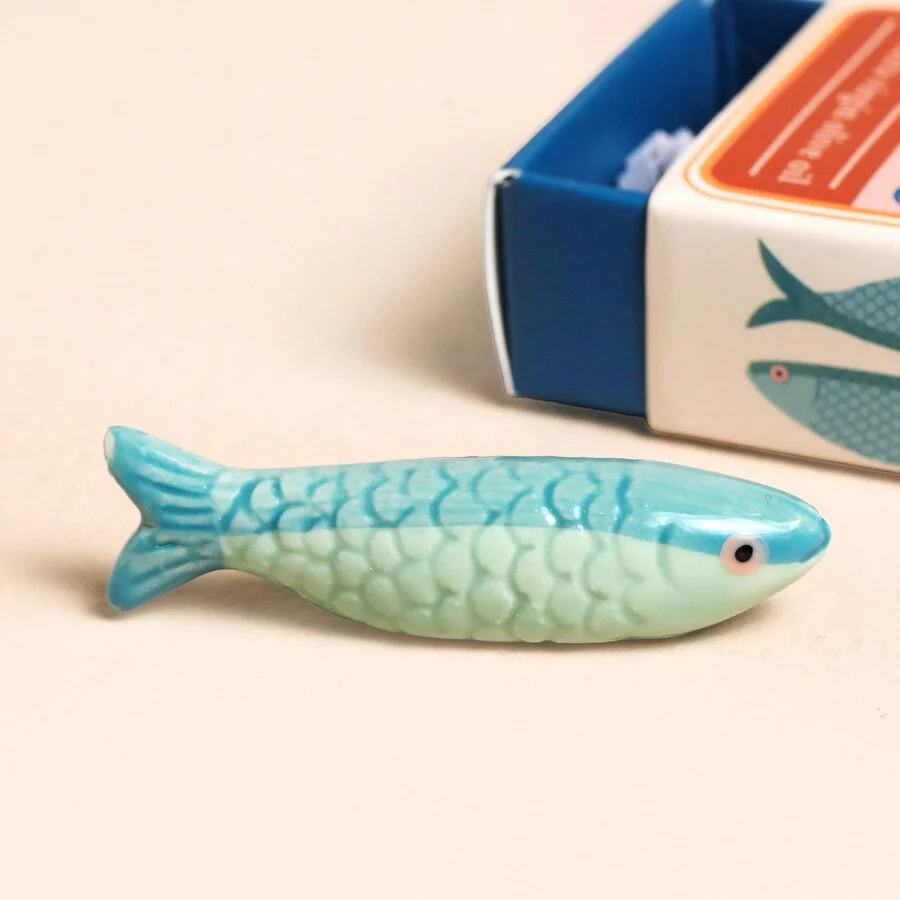 tiny-matchbox-ceramic-sardine-token-81839-4x3a2338-copy-900x900.jpeg