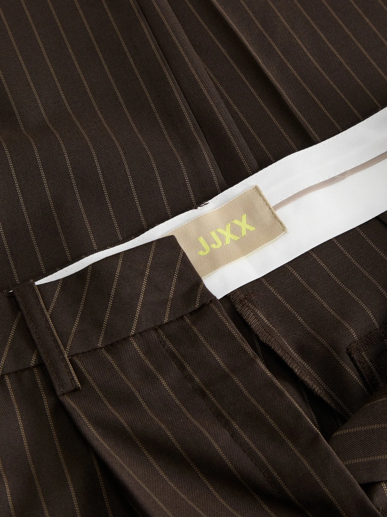 F_12248958_M_5055154_Detail.jpg