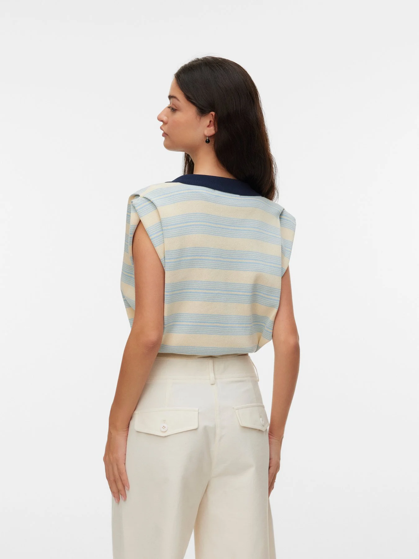 F_10347721_M_5030840_Back.jpg