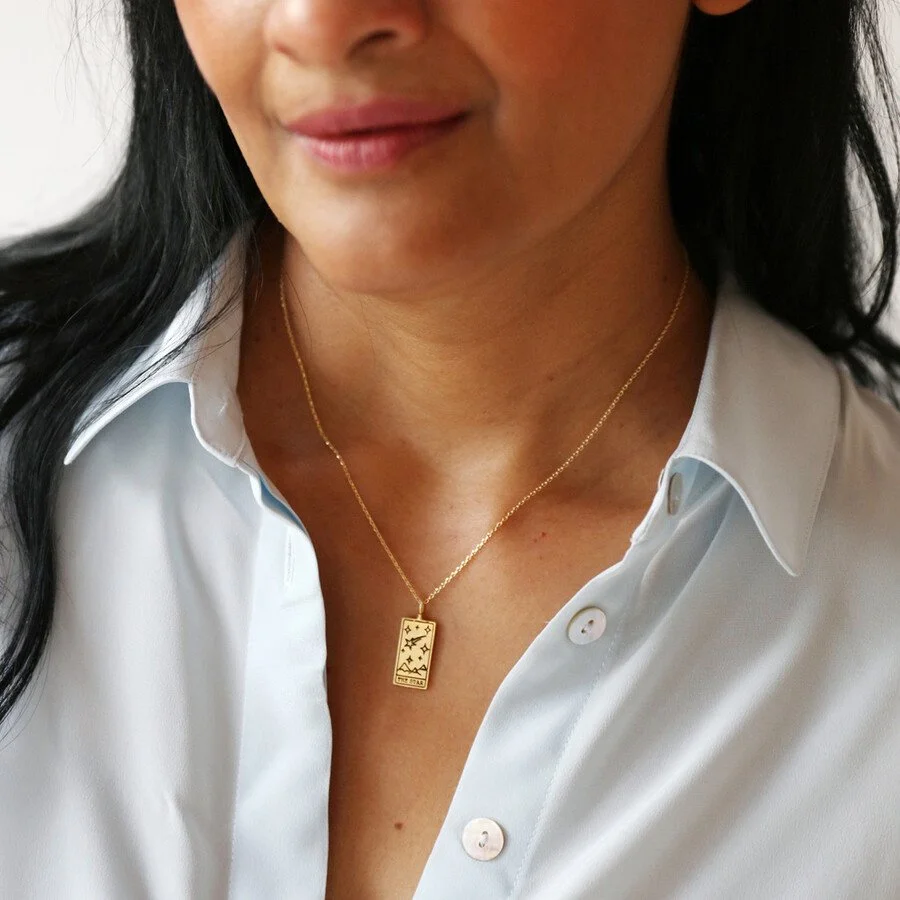 gold-the-star-tarot-card-pendant-necklace-0v8a1999-900x900.jpg
