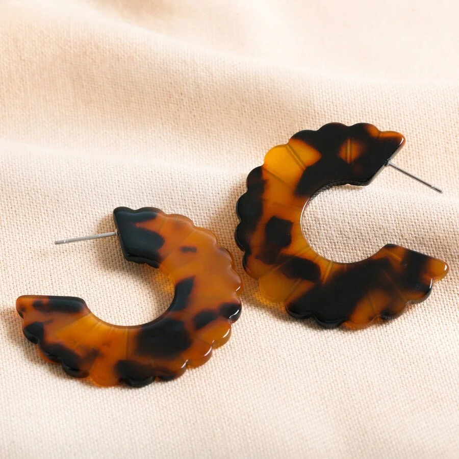 Lisa Angel Tortoiseshell Resin Scalloped Edge Hoop Earrings
