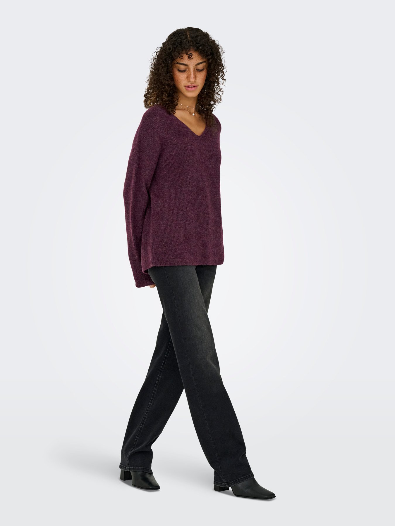 F_15204588_M_4916330_Front Full.jpg