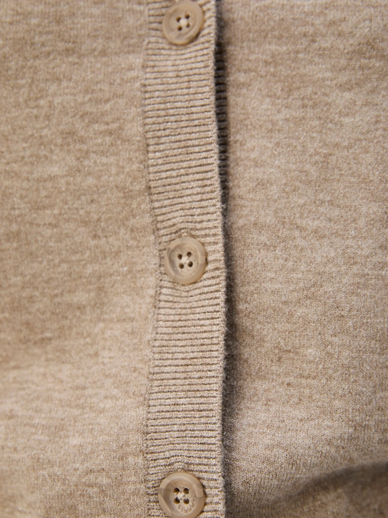 F_23043508_M_4535560_Detail_1.jpg