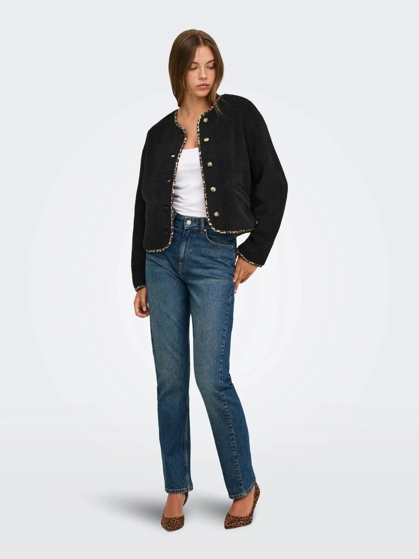 F_15380746_M_5096709_Front Full.jpg