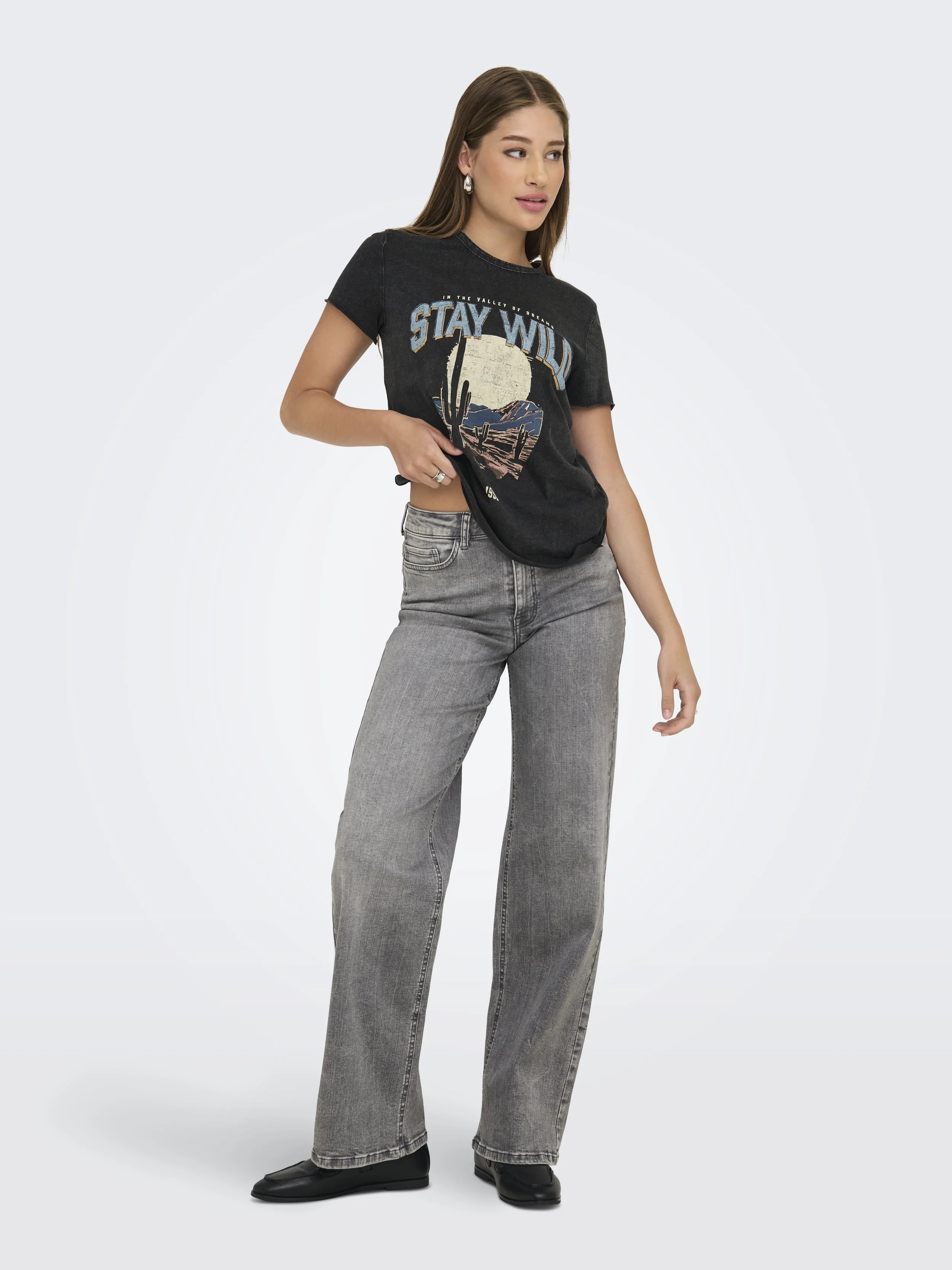ONLY_Springsummer_4837235_15215721_6.jpg