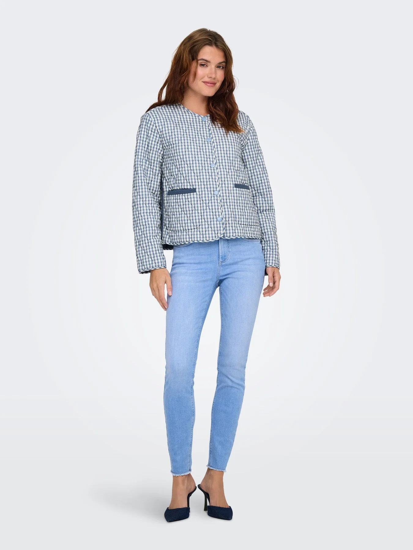 F_15361375_M_4894116_Front Full.jpg