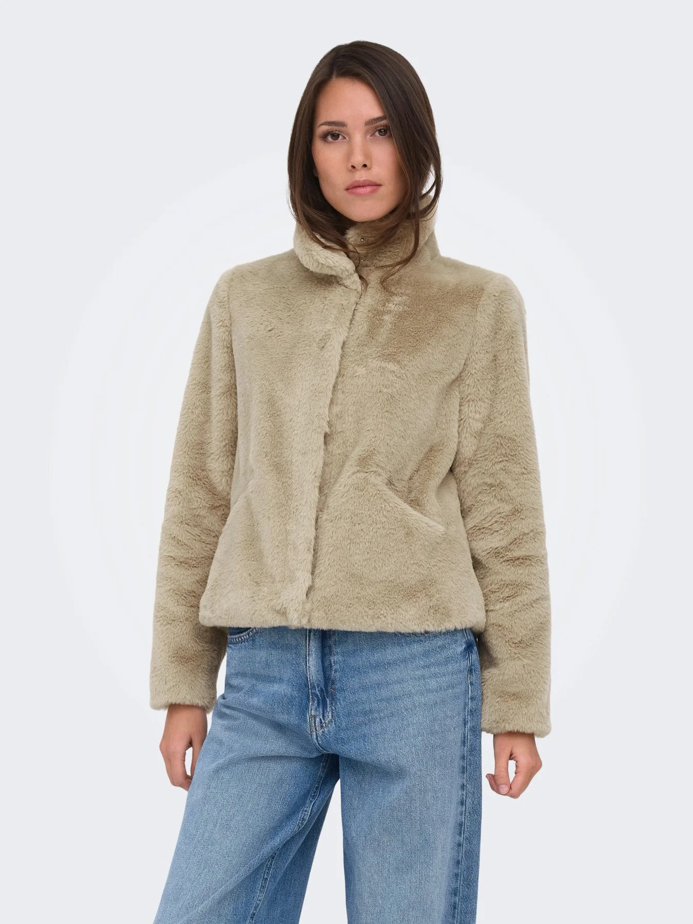 F_15295423_M_4320925_Front_1.jpg