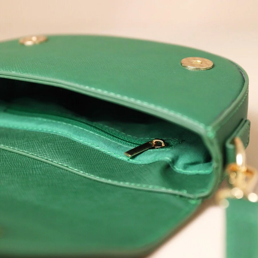 vegan-leather-half-moon-crossbody-bag-green-4x3a3601-900x900.jpeg