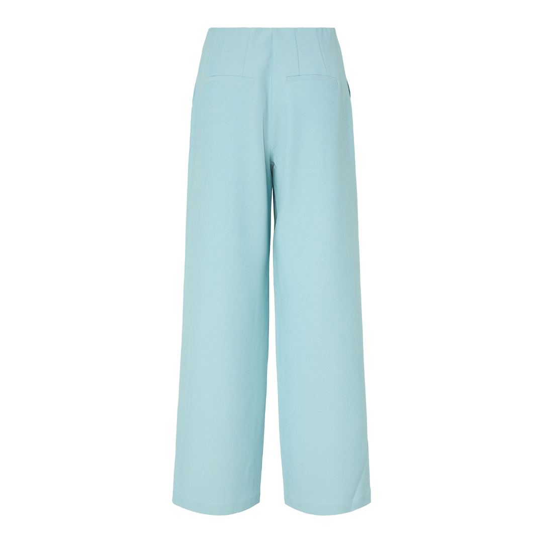 yasreemaj-reef-waters-back.png