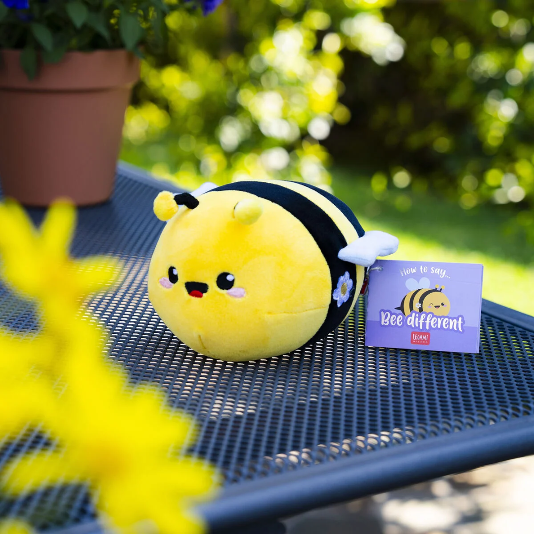 bee plush2.png