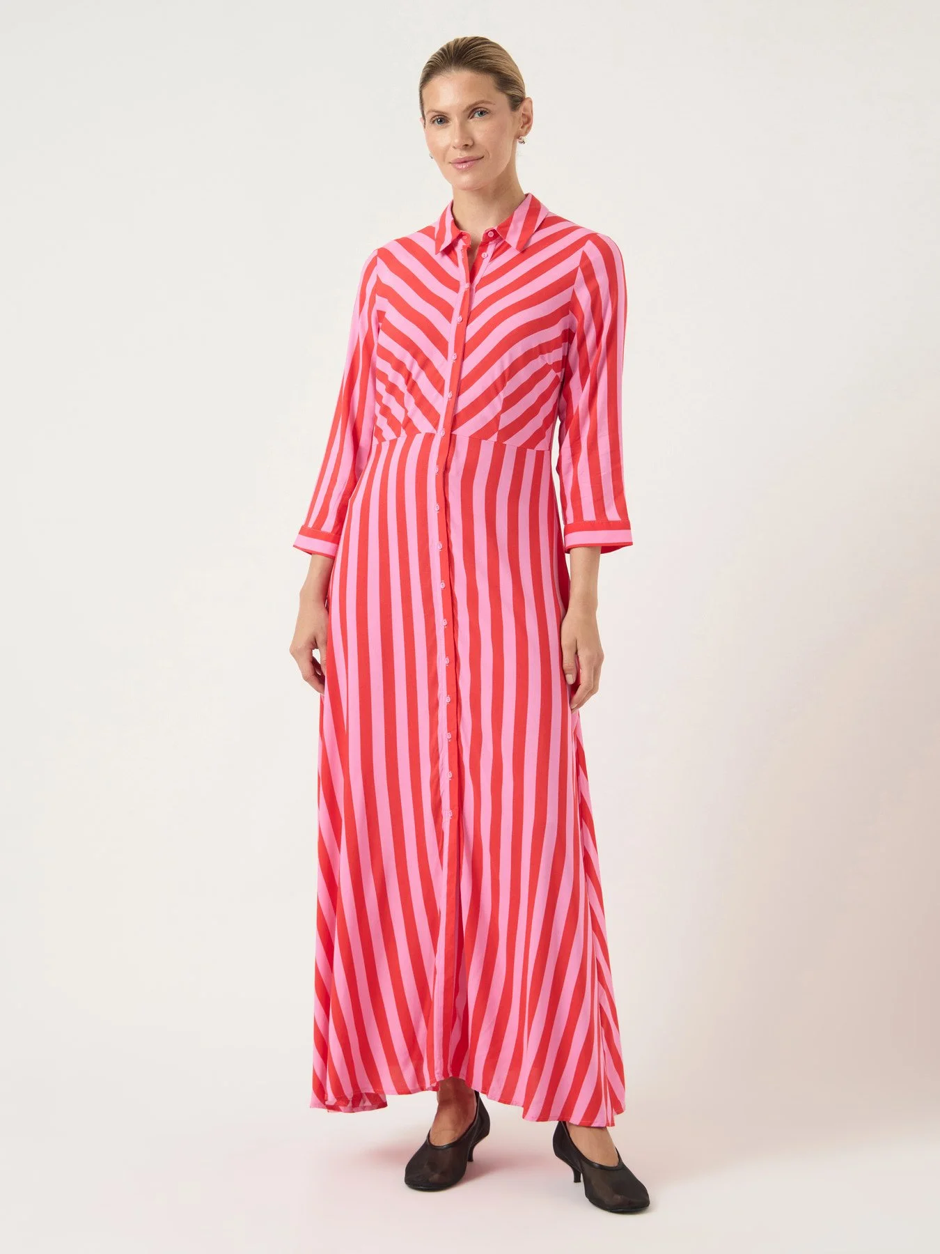 F_26022663_M_4189380_Front Full.jpg