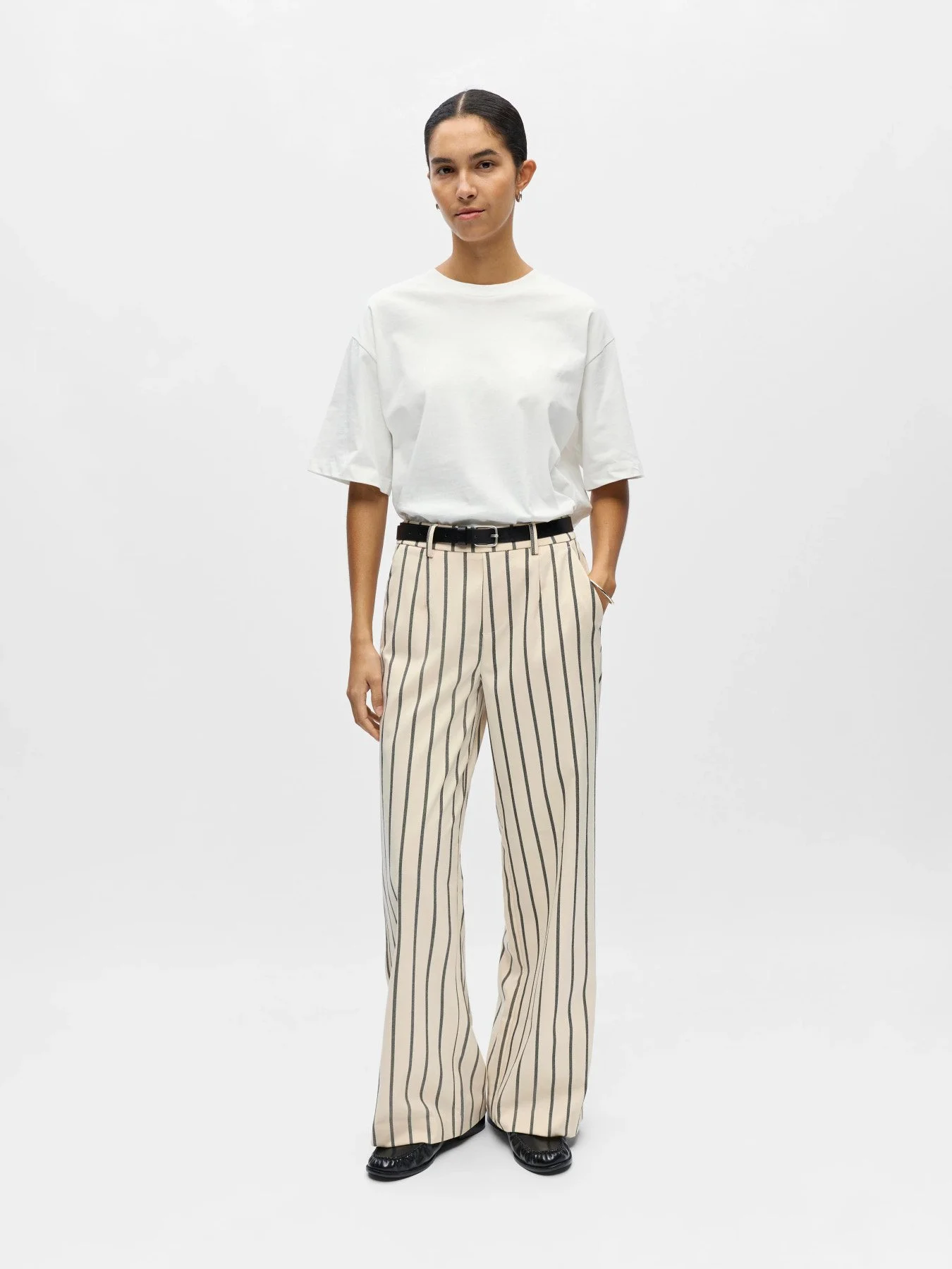 F_23040544_M_4971675_Front Full.jpg