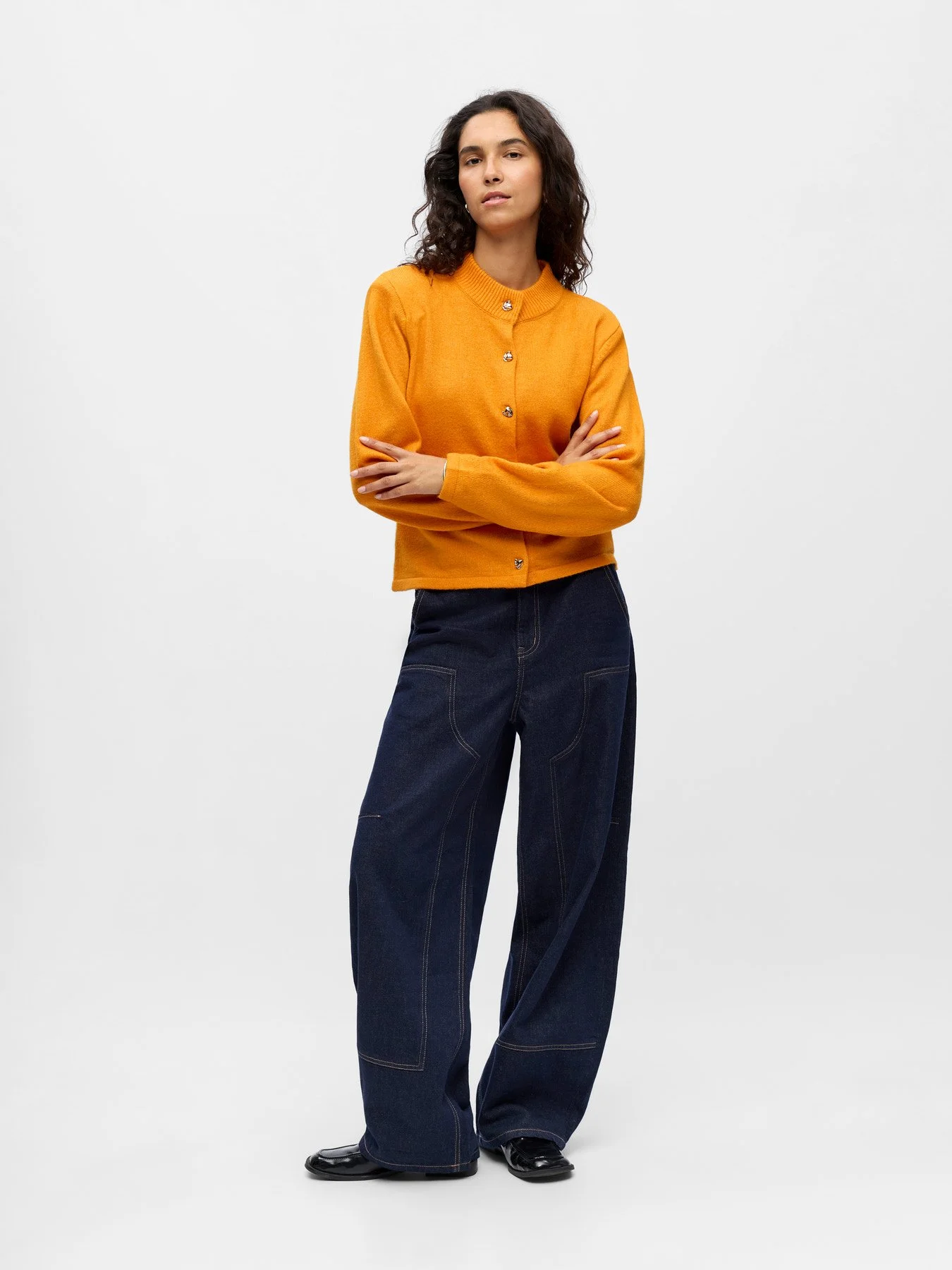 F_23047917_M_4890600_Front Full.jpg