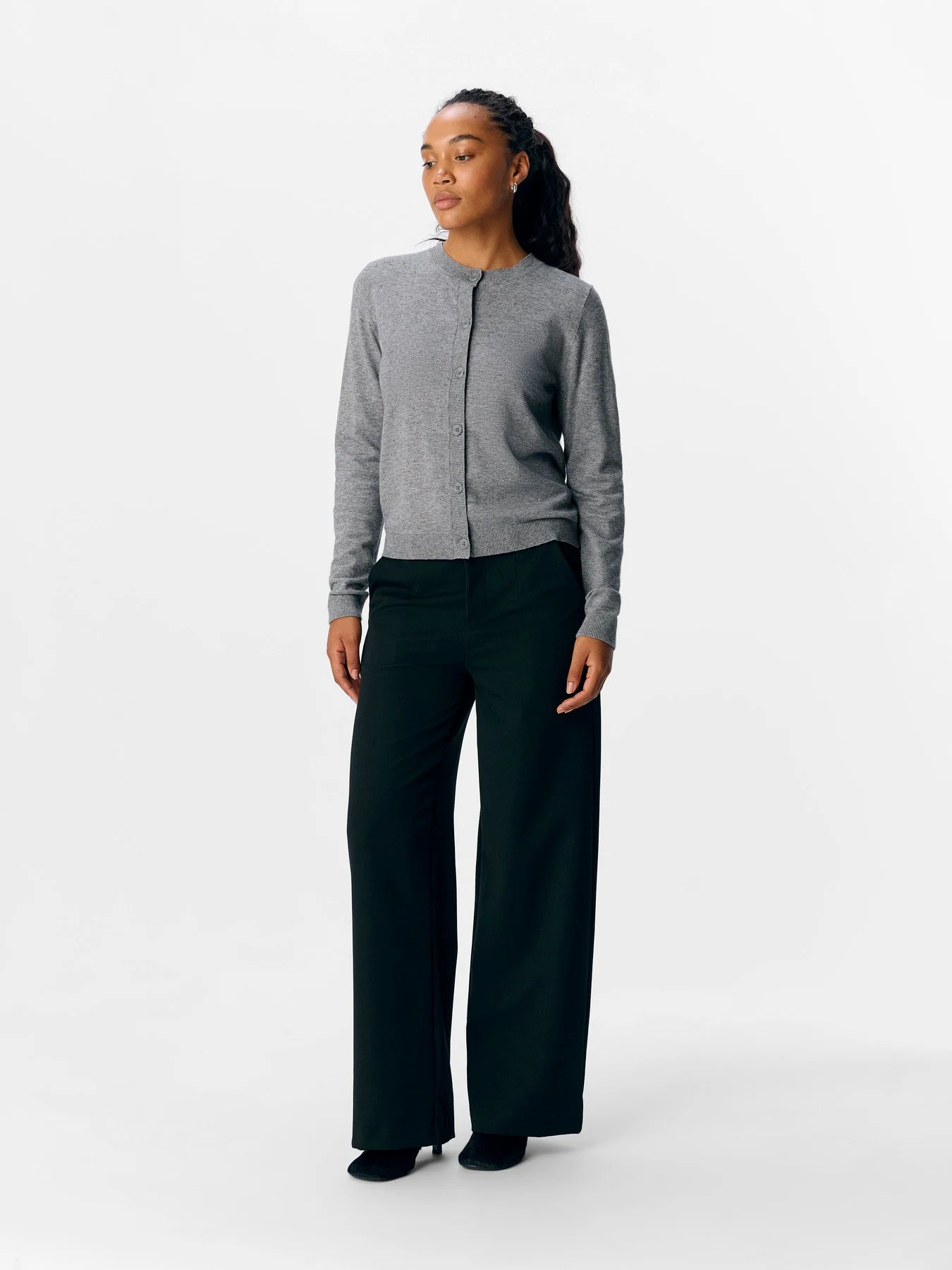 F_23043508_M_4399650_Front Full.jpg