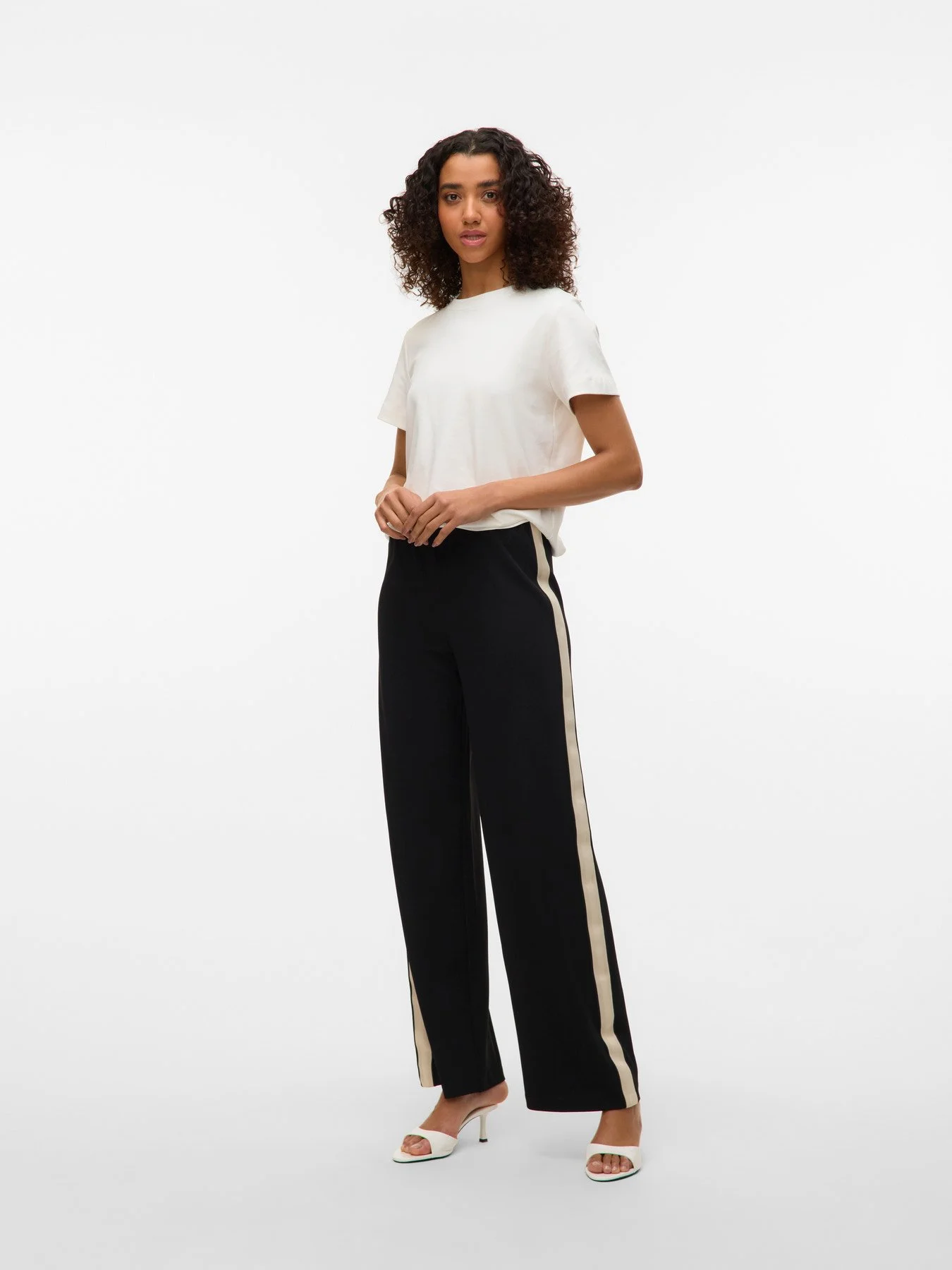 F_10335939_M_4850324_Front Full.jpg