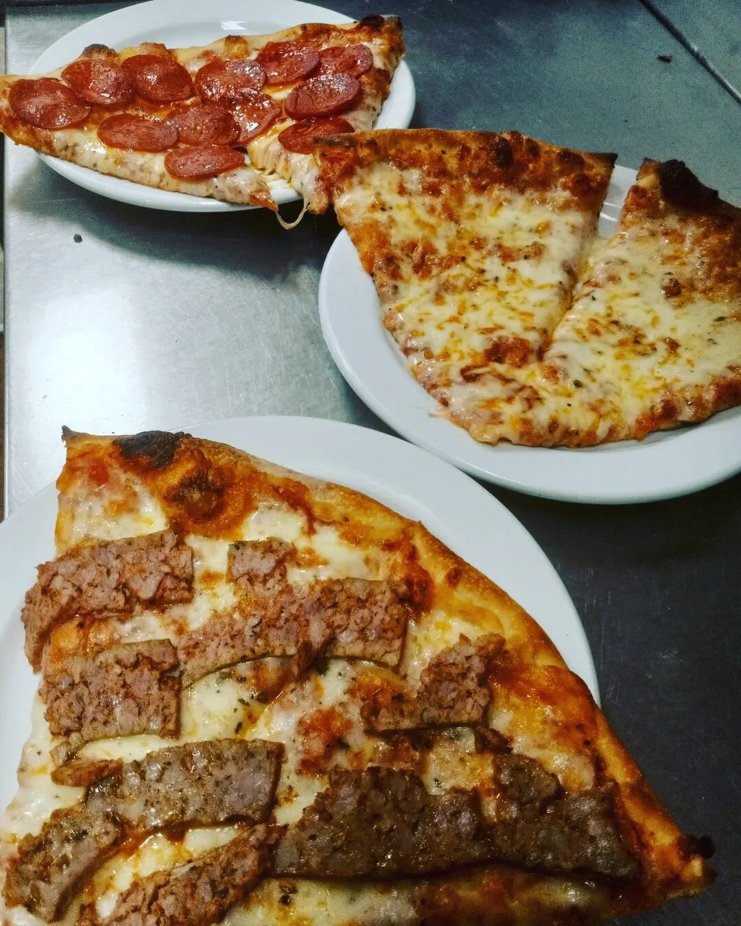 Want a slice?! 🍕 

#brooklynpizza#brooklynslice#fulton#lunchtime