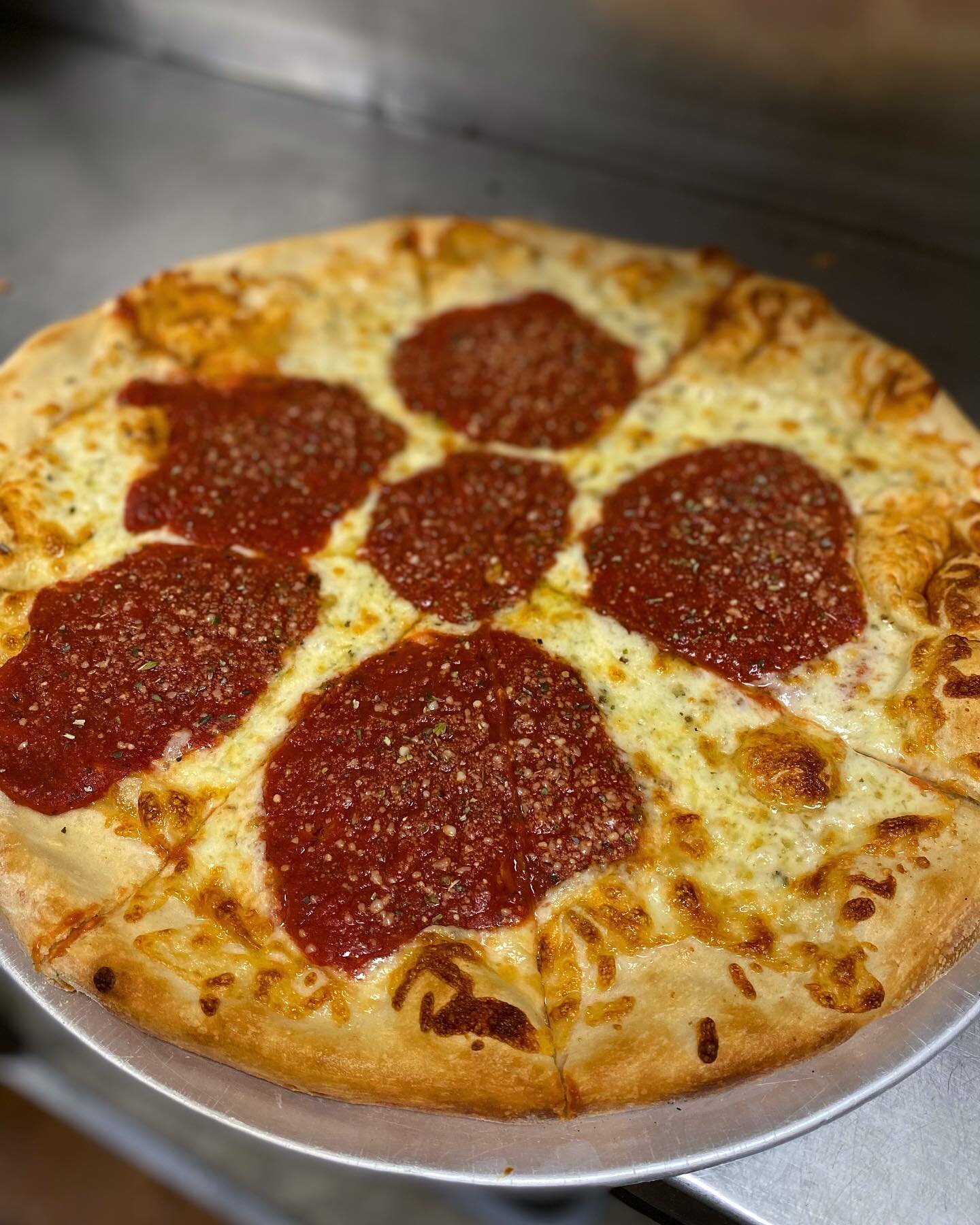 The &ldquo;Upside Down&rdquo;, Brooklyn Pizza&rsquo;s very own Jersey Tomato Pie. #jerseypie #brooklynpizza