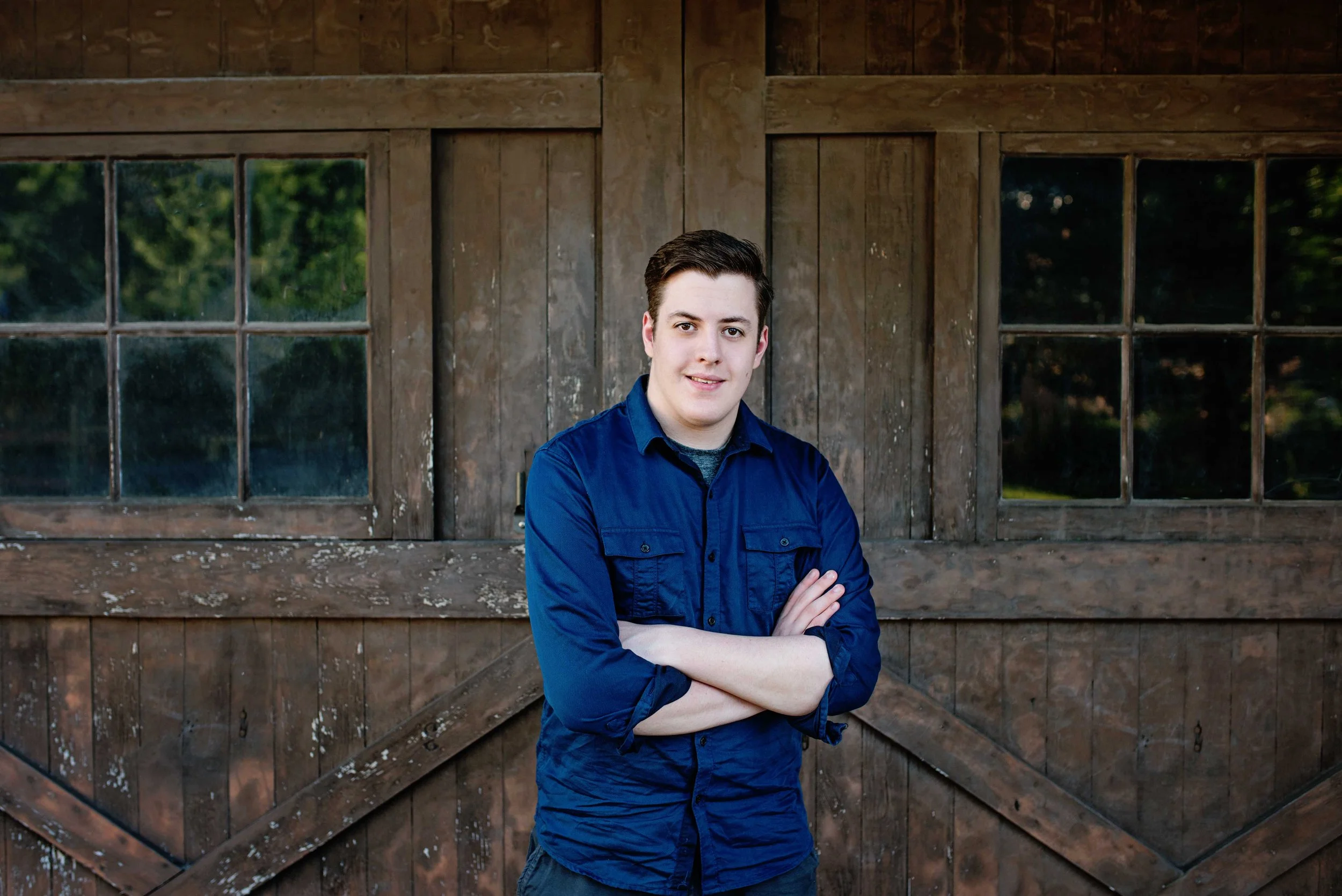 Senior Picture poses for guys.jpg