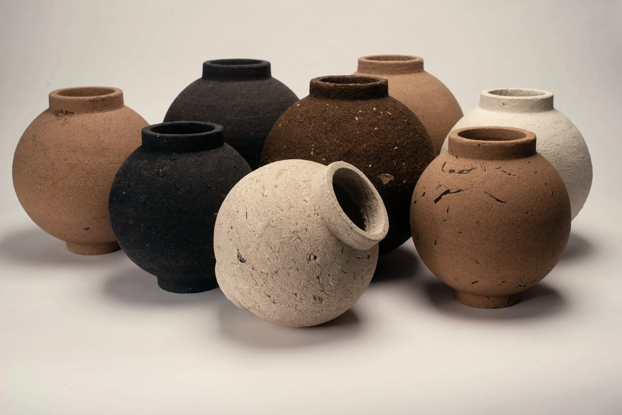 Dissolvable eco-urns group