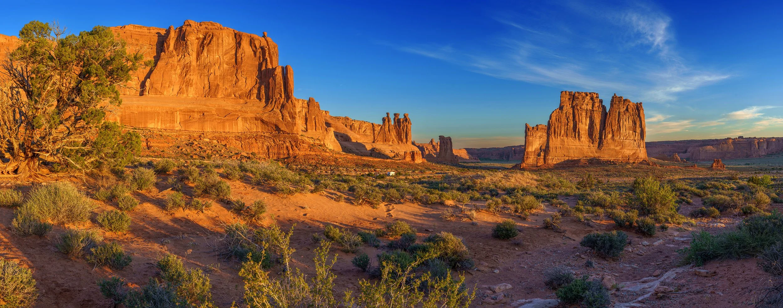 Courthouse Morning - Arches 202205_P05 - 81.7"