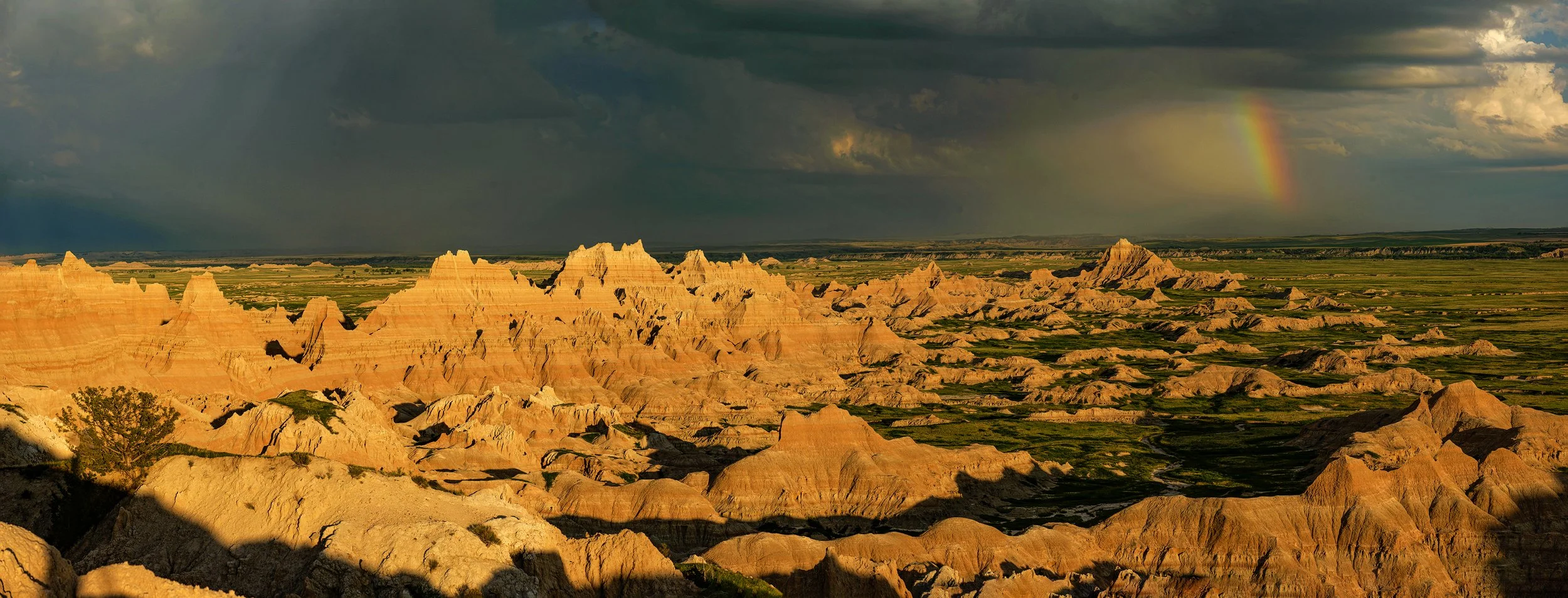Cliff Shelf Rainbow - Badlands 201405_P17 -65.8"