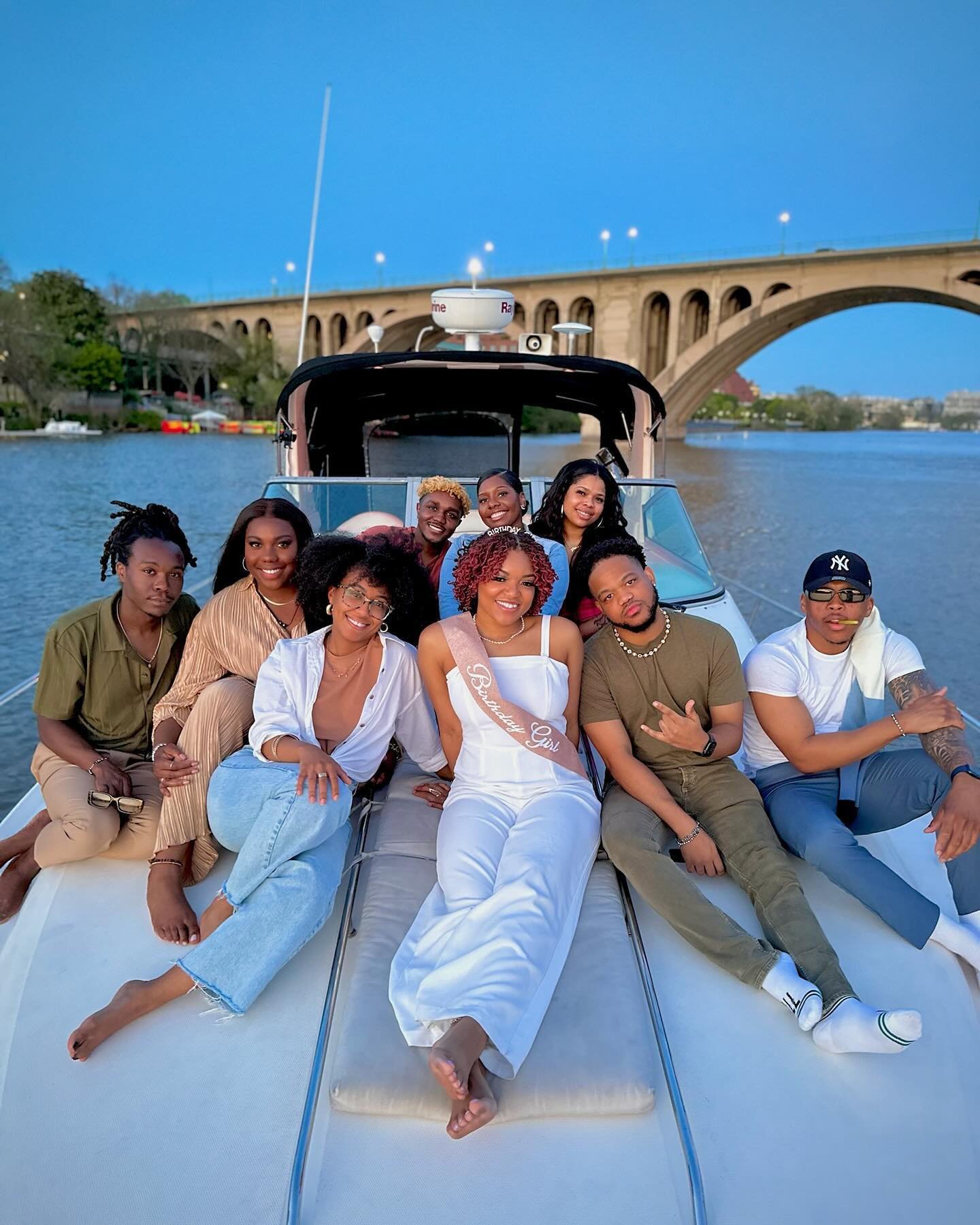 Throwback Thursday to our 1st charter of the season with Ashley and her crew!💞✨

The weather is heating up and dates are booking fast! Click the link in the bio to make your reservation to drop anchor with the Mahogany Team today! ⚓️🛥️

#myc #mahog
