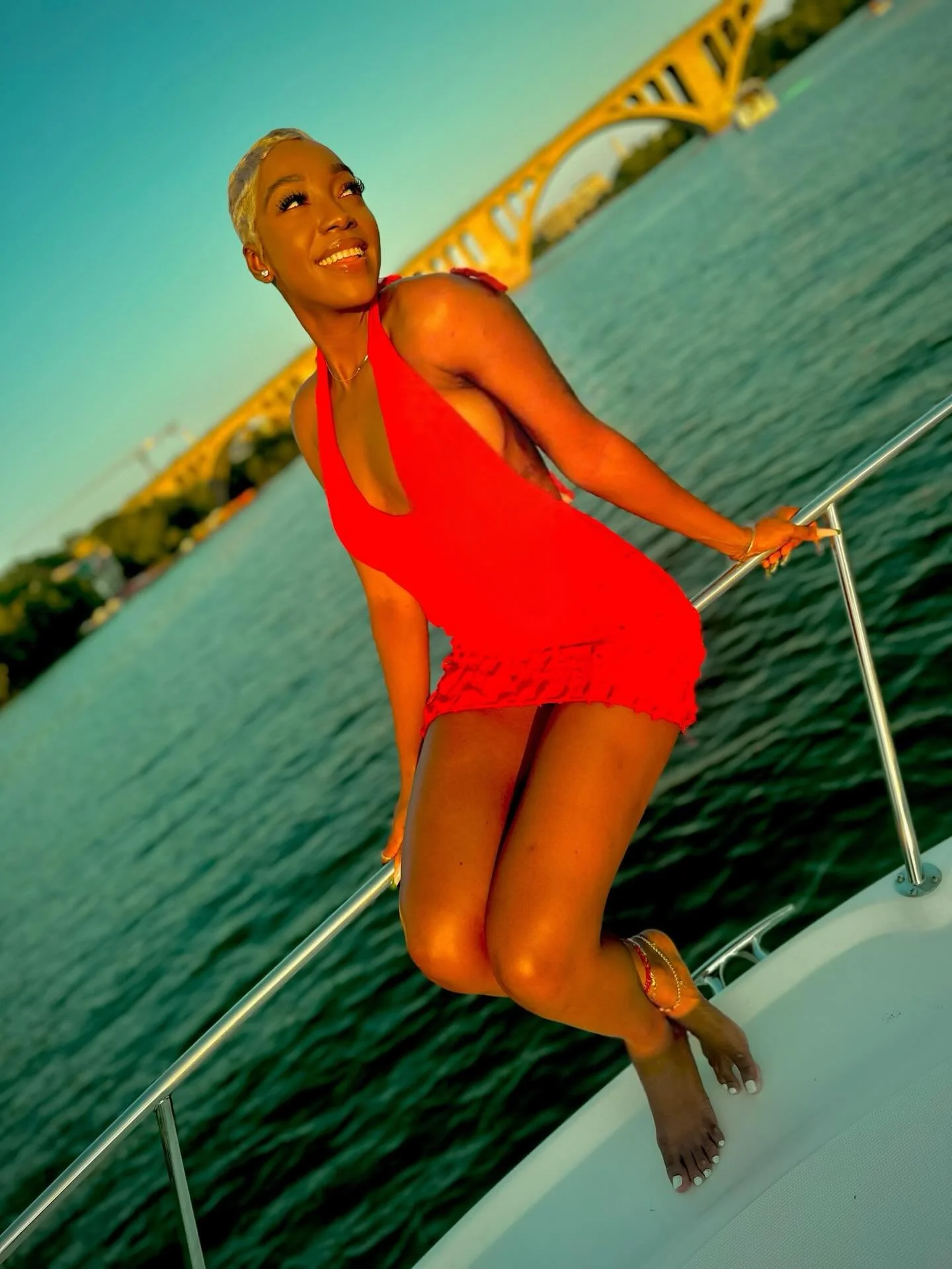 The forecast? Warmer days ahead&hellip; and yacht season right behind it ☀️⚓️

The thaw is happening, the vibes are shifting, and boat days are calling.

Our books are officially OPEN!!! Visit our website to make your reservation today!✨

#mahogany #