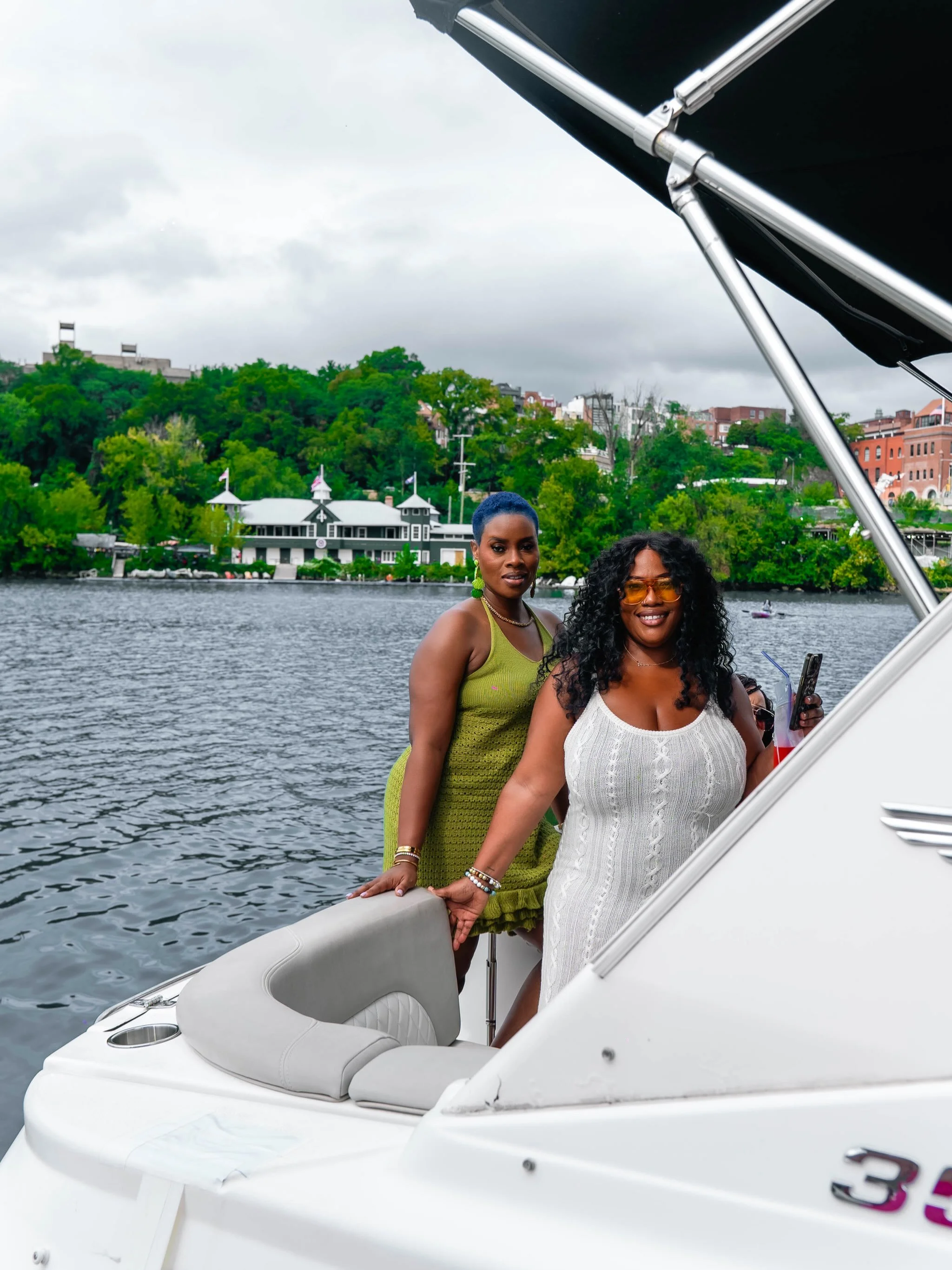 Throwback Thursday 🌊✨

A little throwback to sunny days, good company, and the best views in DC&mdash;because some memories deserve a replay. 🥂

From the Potomac to the people who make every charter special, we&rsquo;re always grateful for the mome
