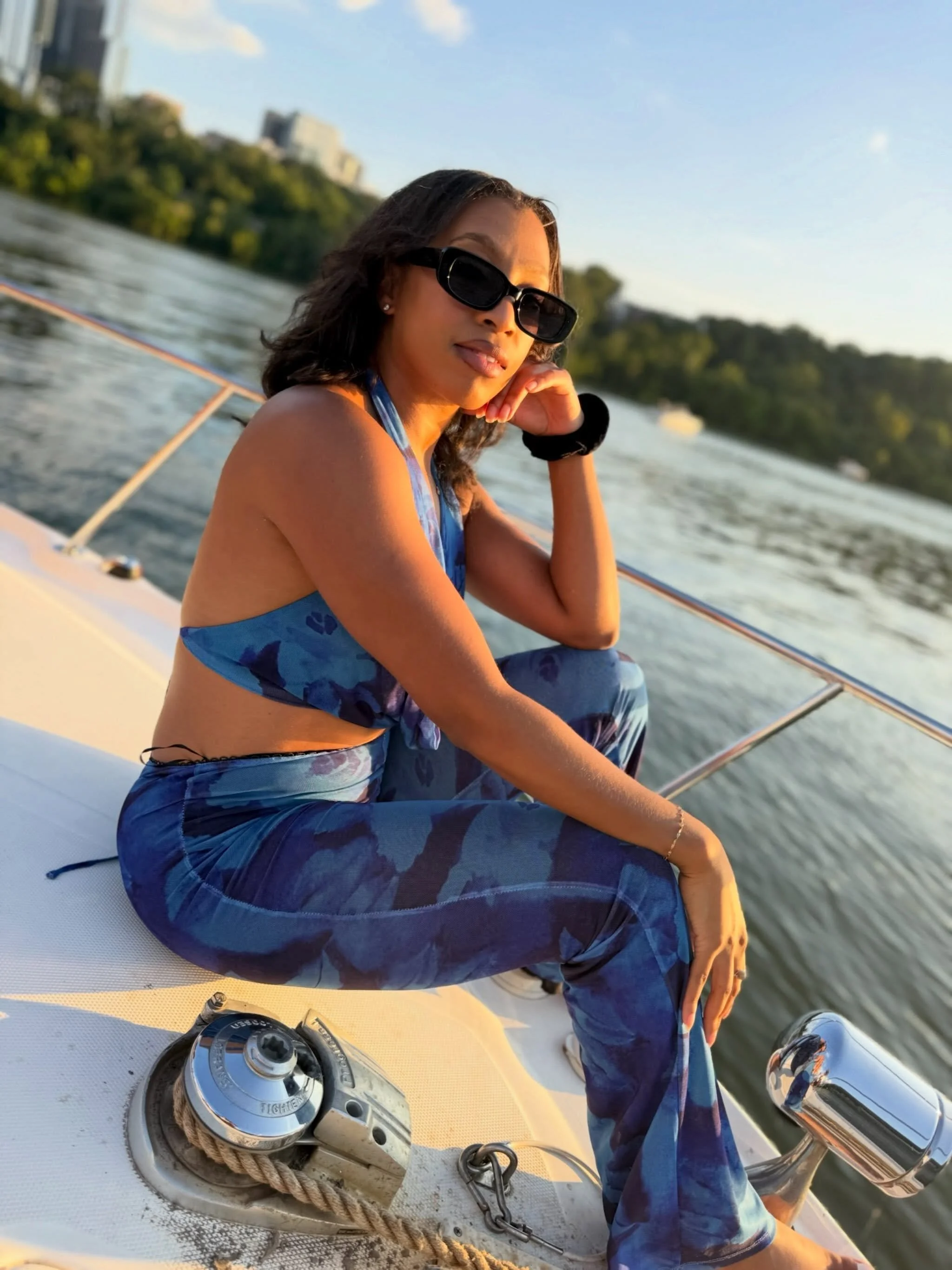 POV: You found your favorite seat on the boat. 😎🌊

Golden hour, good energy, and nowhere else to be. This is what Mahogany Yacht Charters is all about. ✨🥂

Come catch a vibe with us on the Potomac. Your seat is waiting. 🛥️💕

#mahoganyyachtcharte