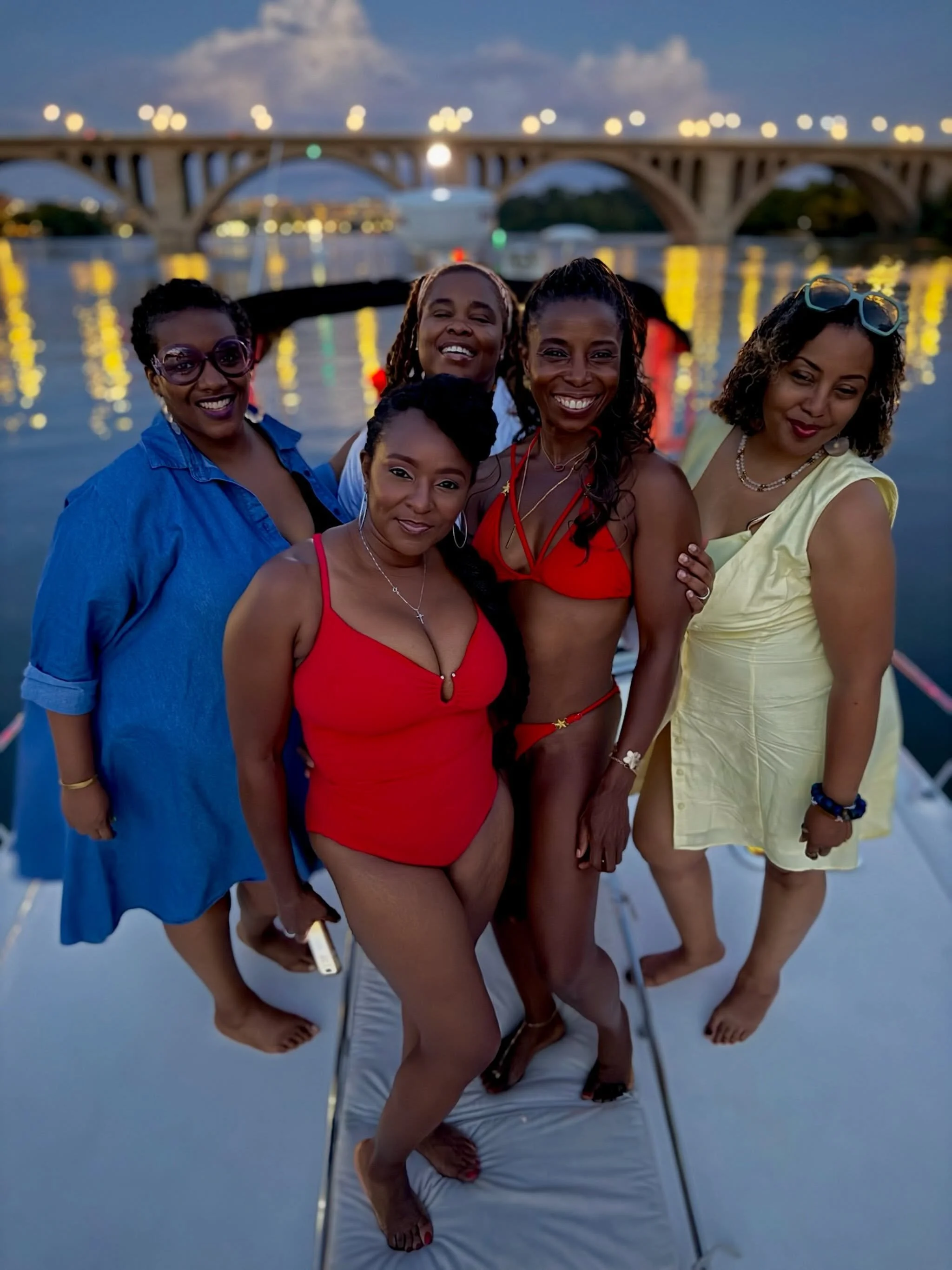 ✨ THROWBACK THURSDAY ✨

Some traditions are just too good to break! 🛥️❤️ This amazing crew is sailed into their 4TH YEAR with Mahogany Yacht Charters for their annual boat day! 🥂🌊

Four years of unforgettable memories, good vibes, beautiful views,