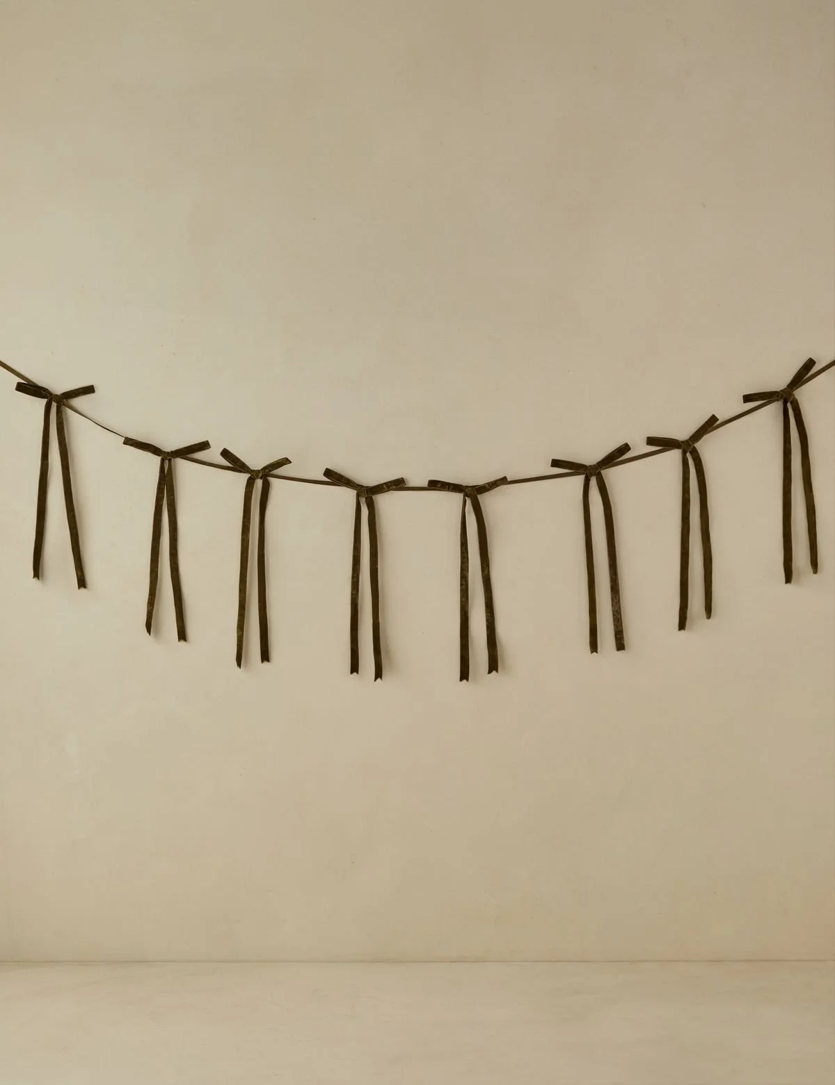 The Beauty of Living Well: Seasonal Inspiration for the Holiday Season