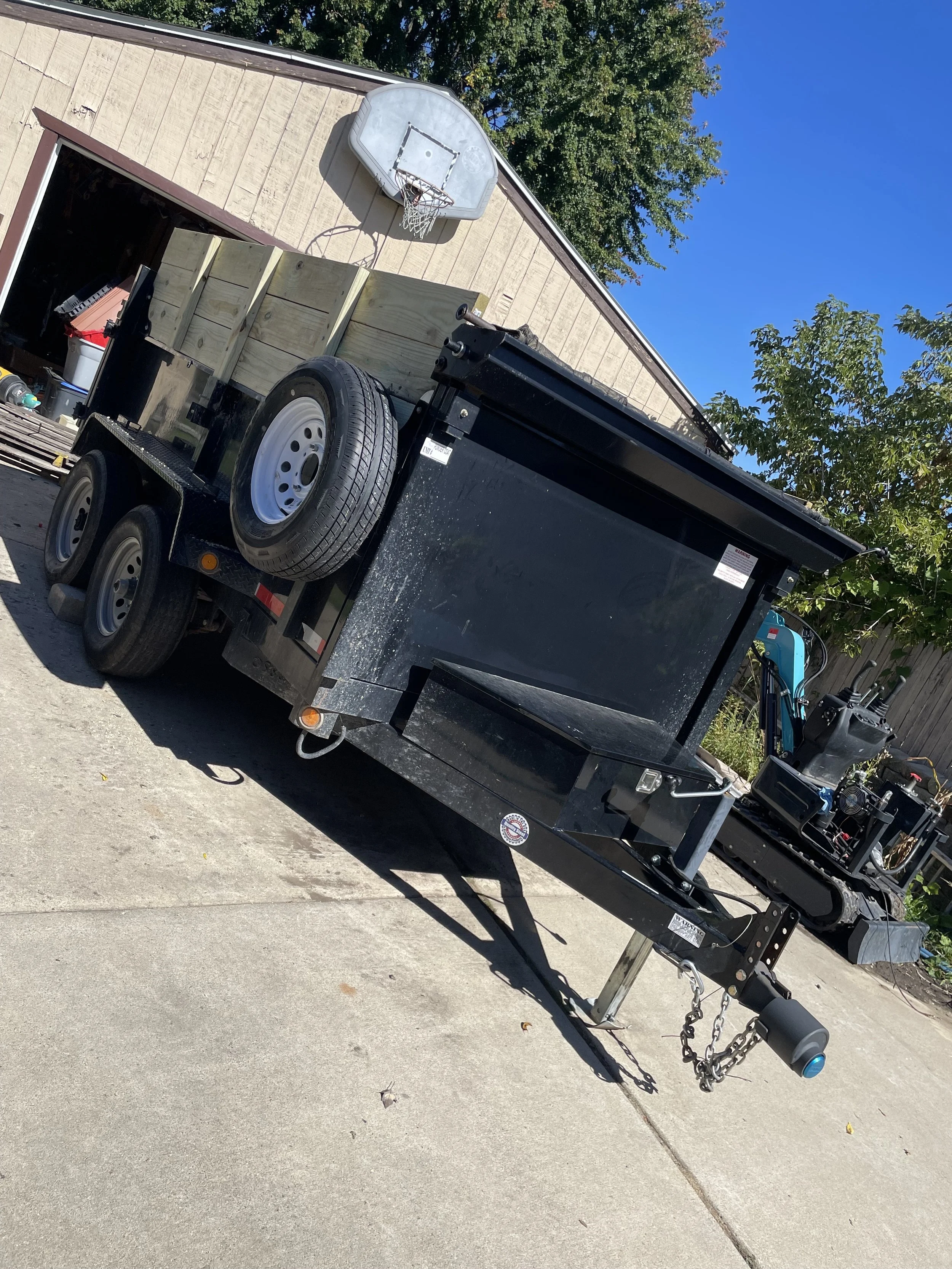 10 Yard Rubber Wheel Dumpster