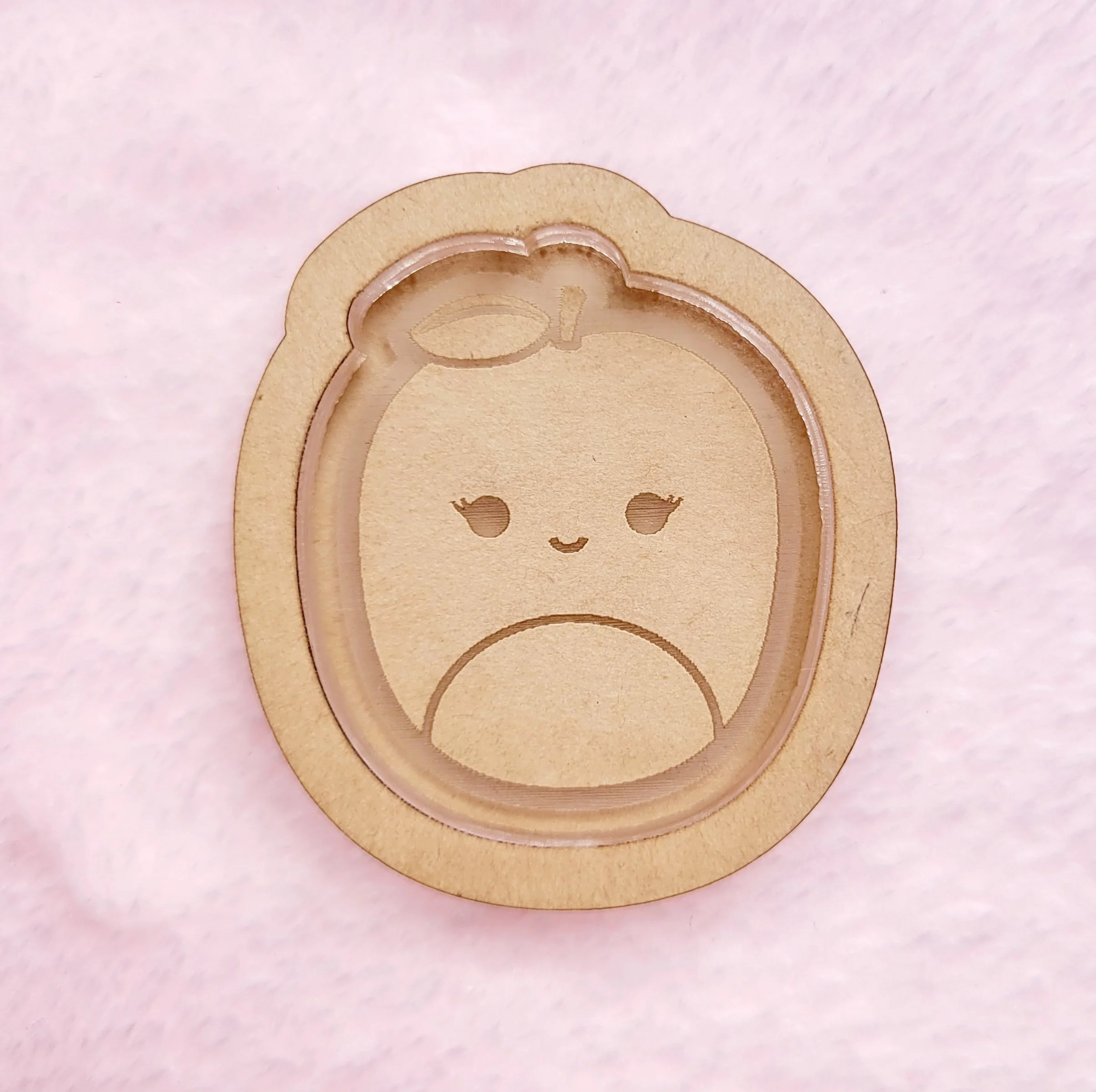 Apple with Belly Squish Shaker