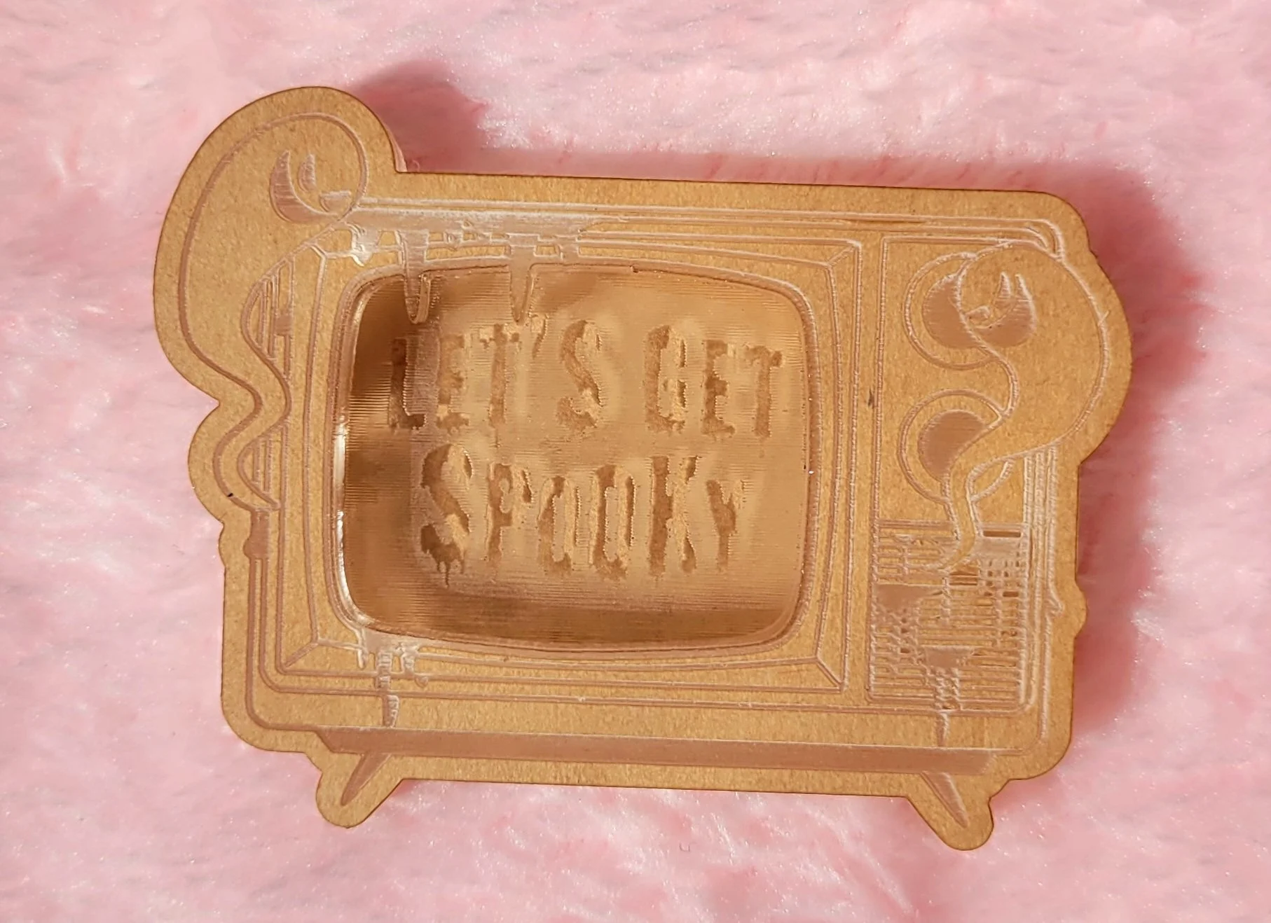 Spooky TV With Words Shaker