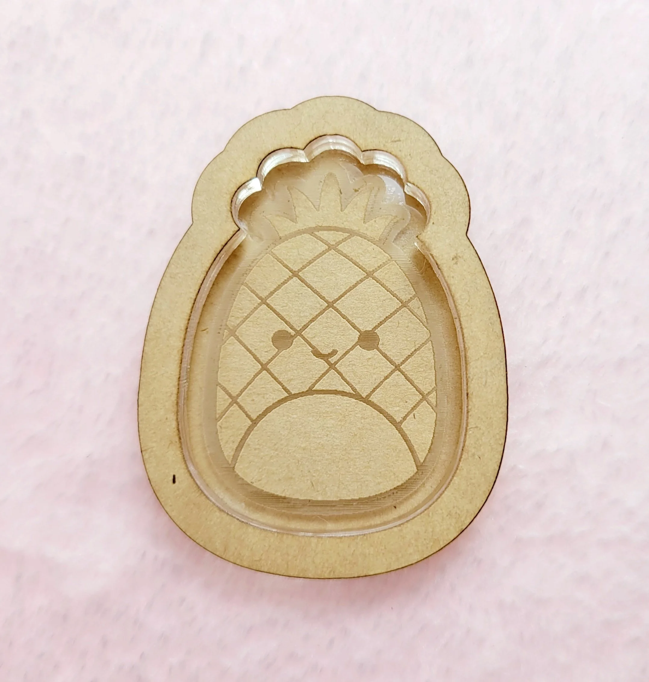 Pineapple Squish Shaker