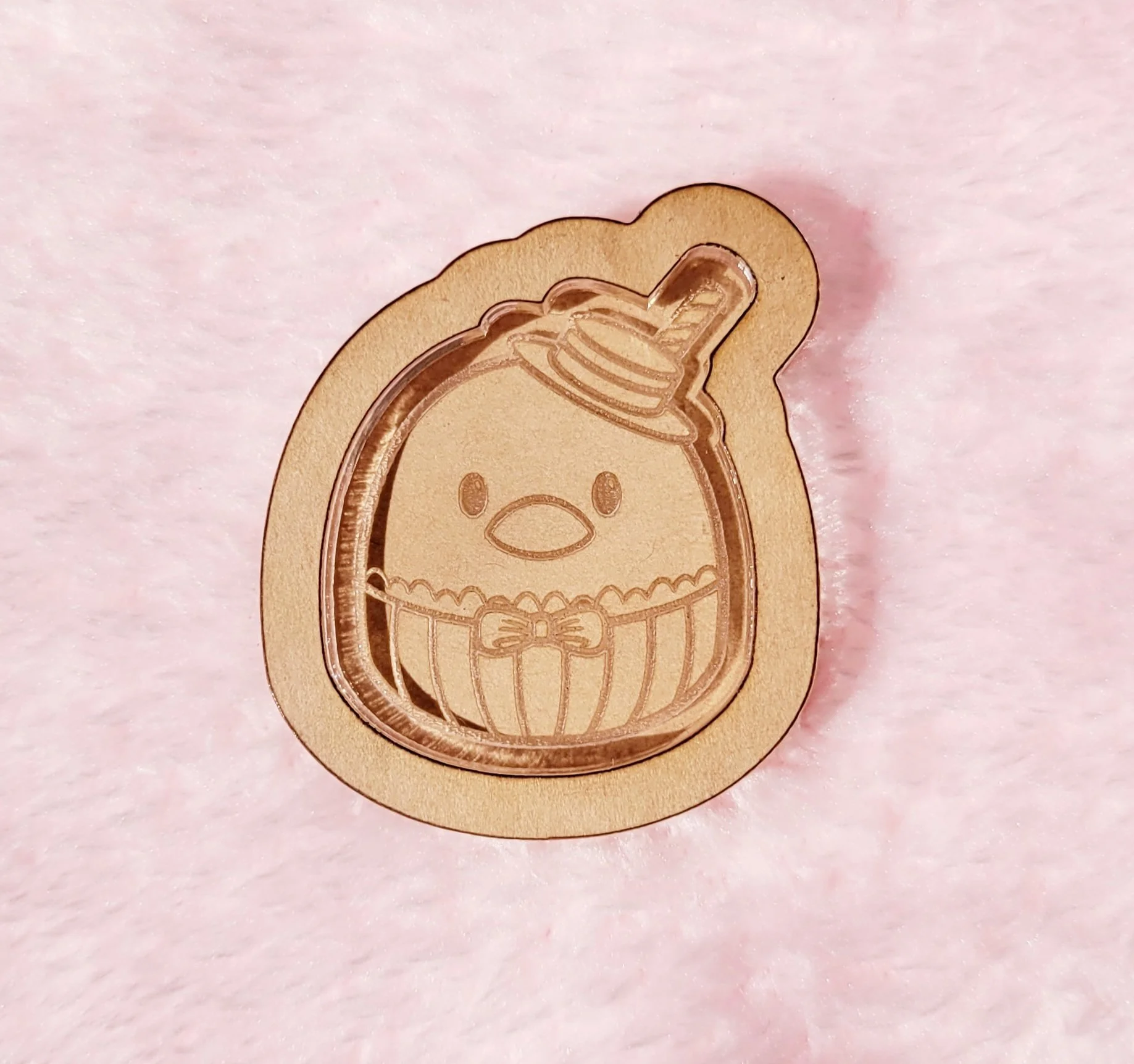 Sam Tux Squish Shaker