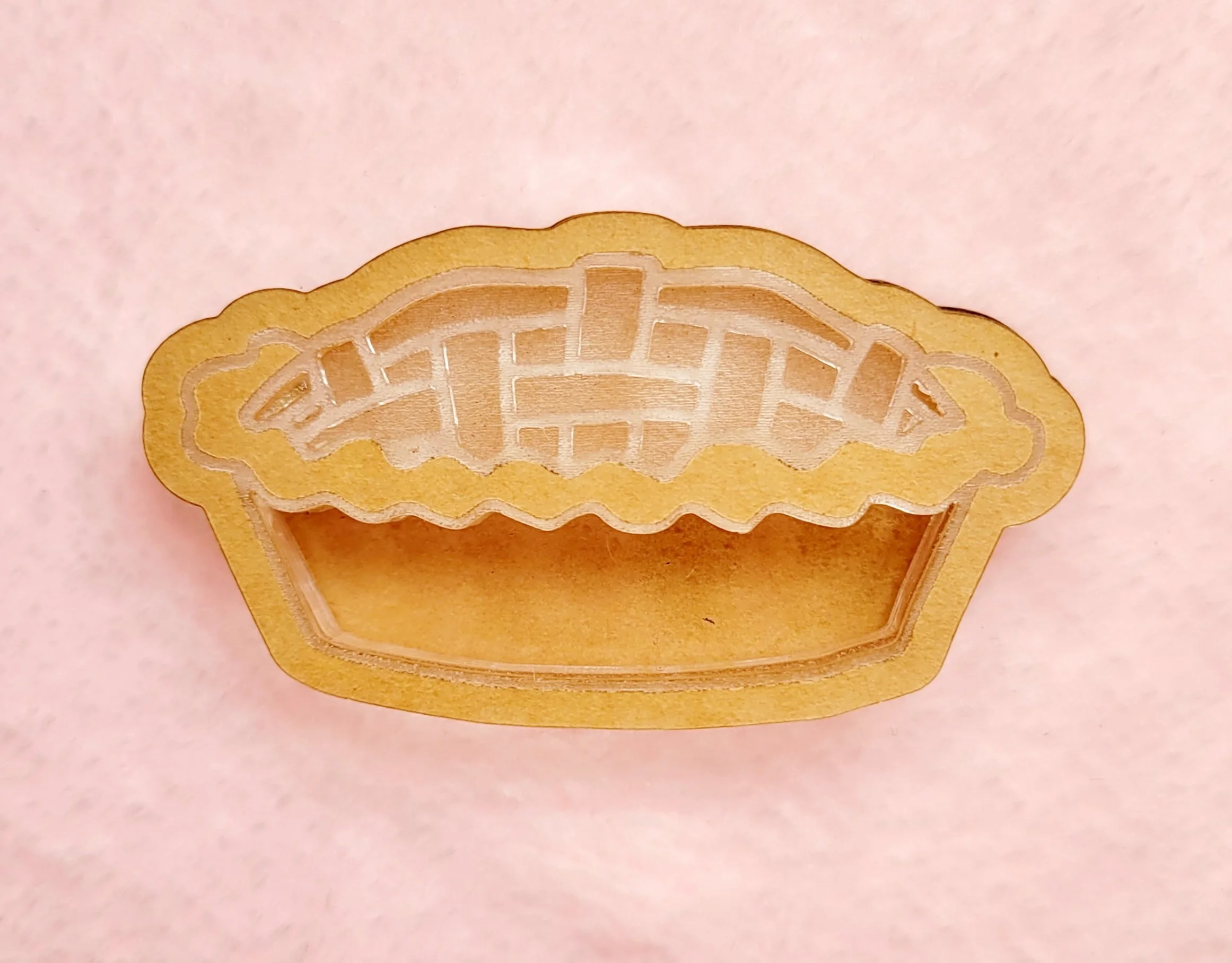 Whole Lattice Pie With 3D Effect Shaker