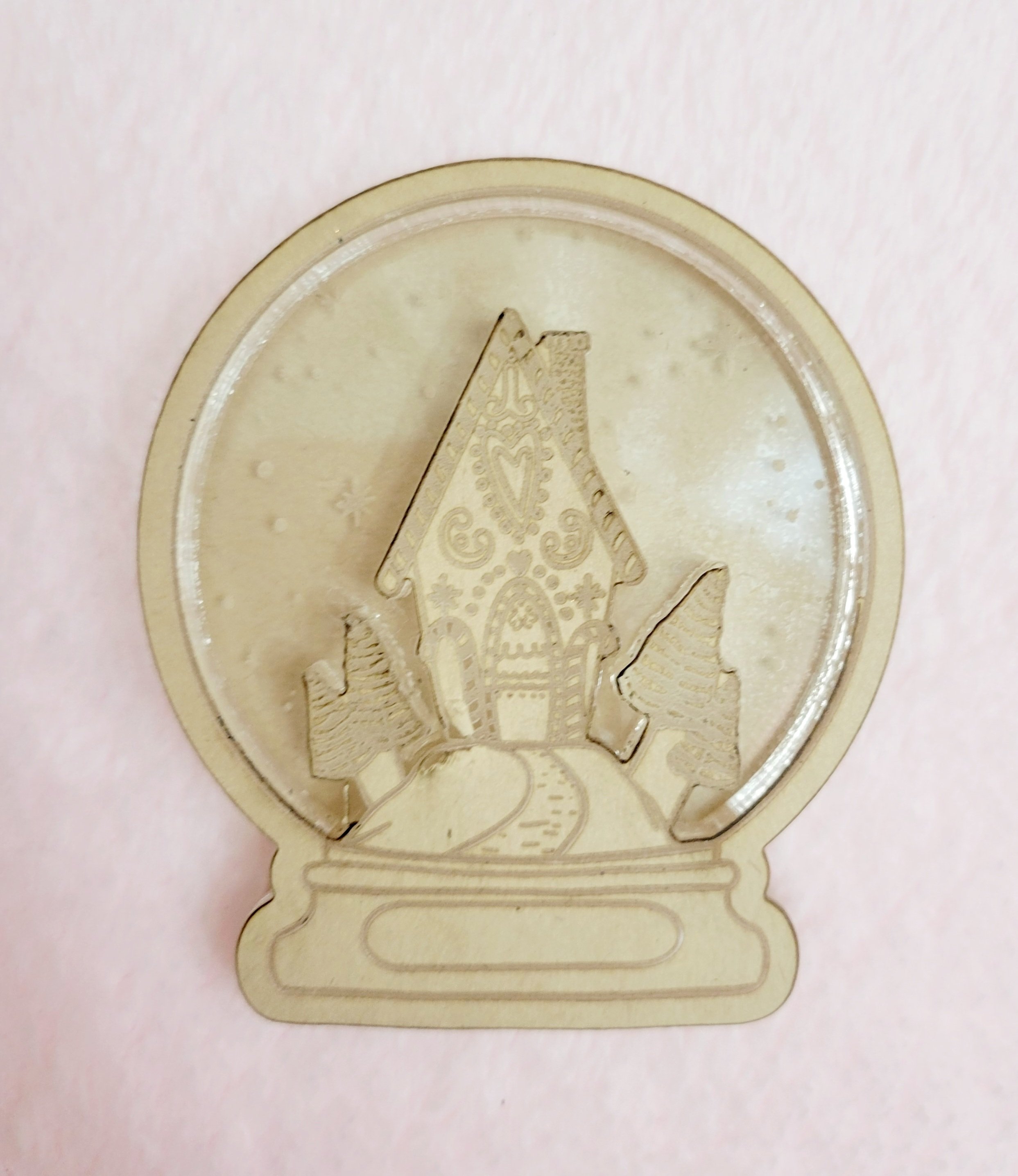 Snow Globe Gingerbread Scene Shaker