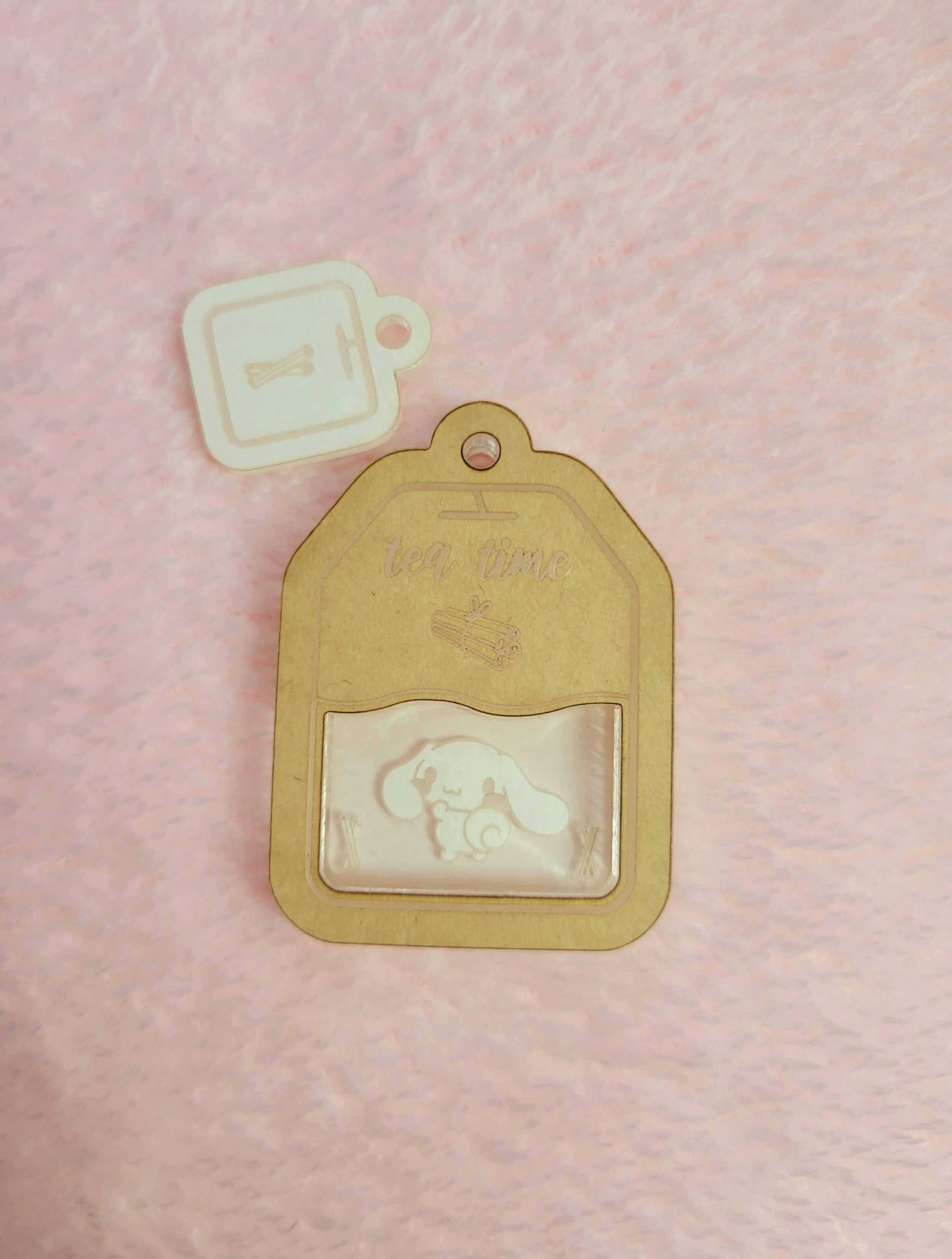 Cinnamon Tea Sectional Shaker