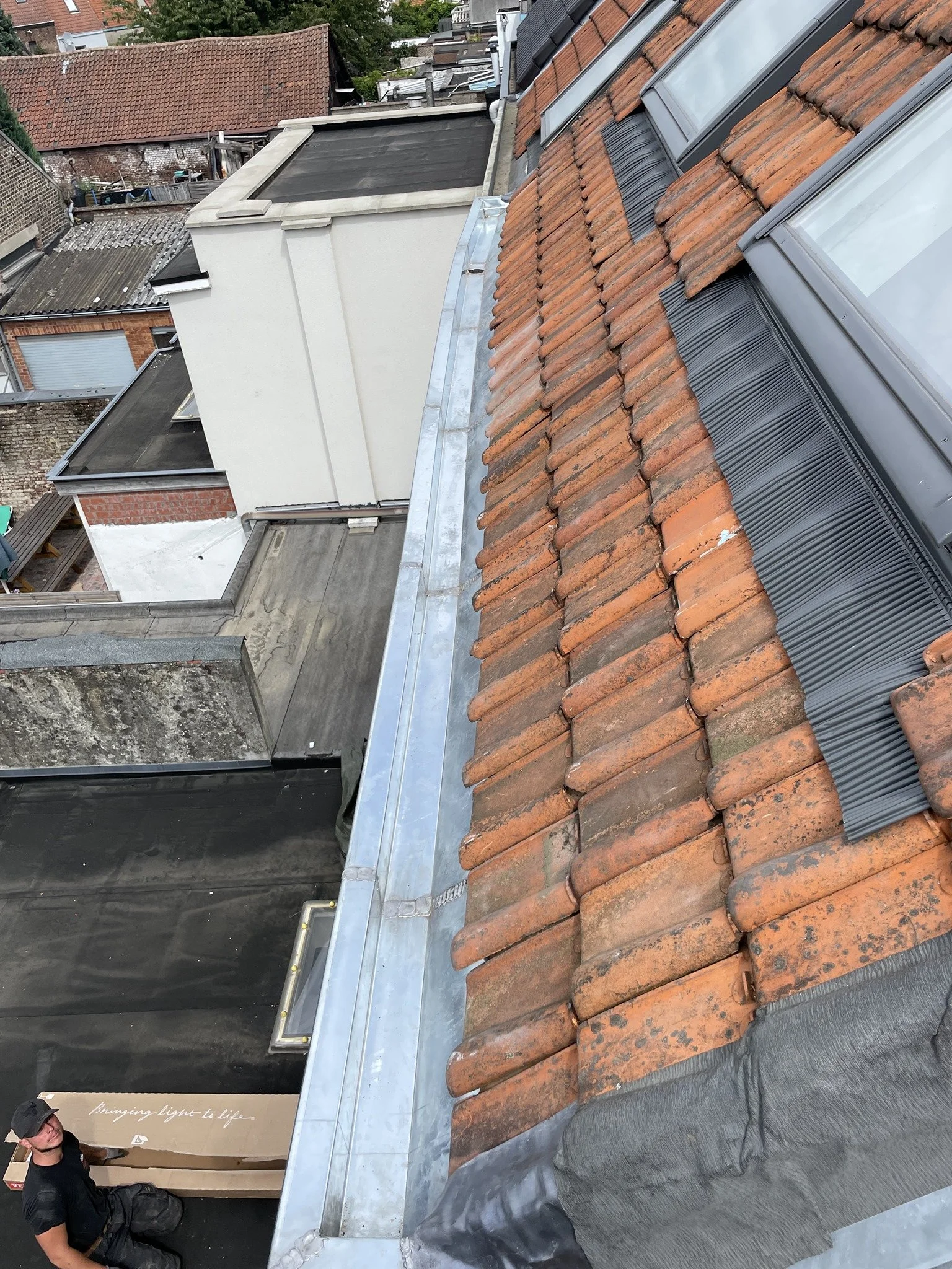 Rénovation de chéneau — AVA Toiture - Pose, rénovation et isolation de ...