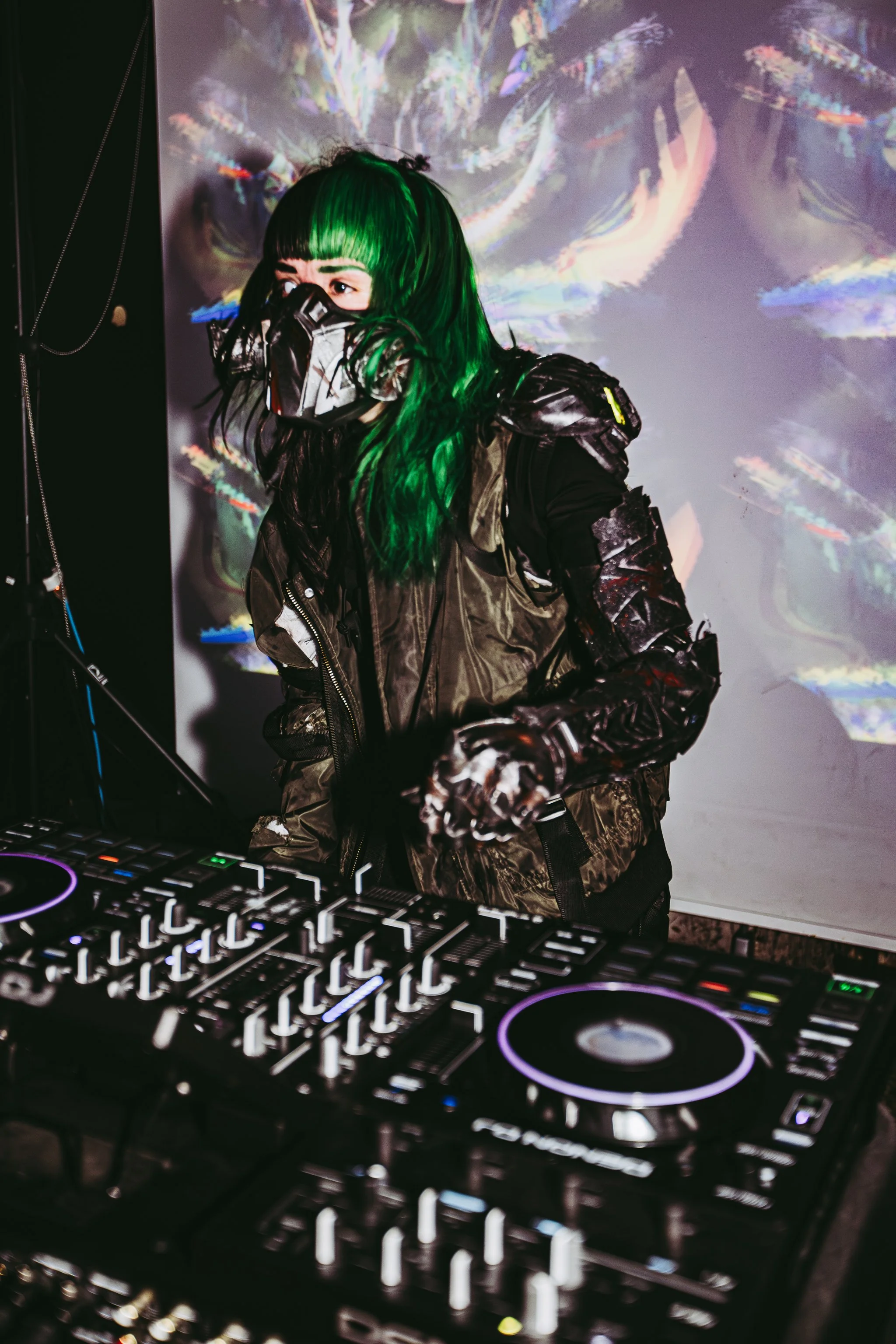 SHATTERTHEFALL-05242025-ara.medium_-23.jpg