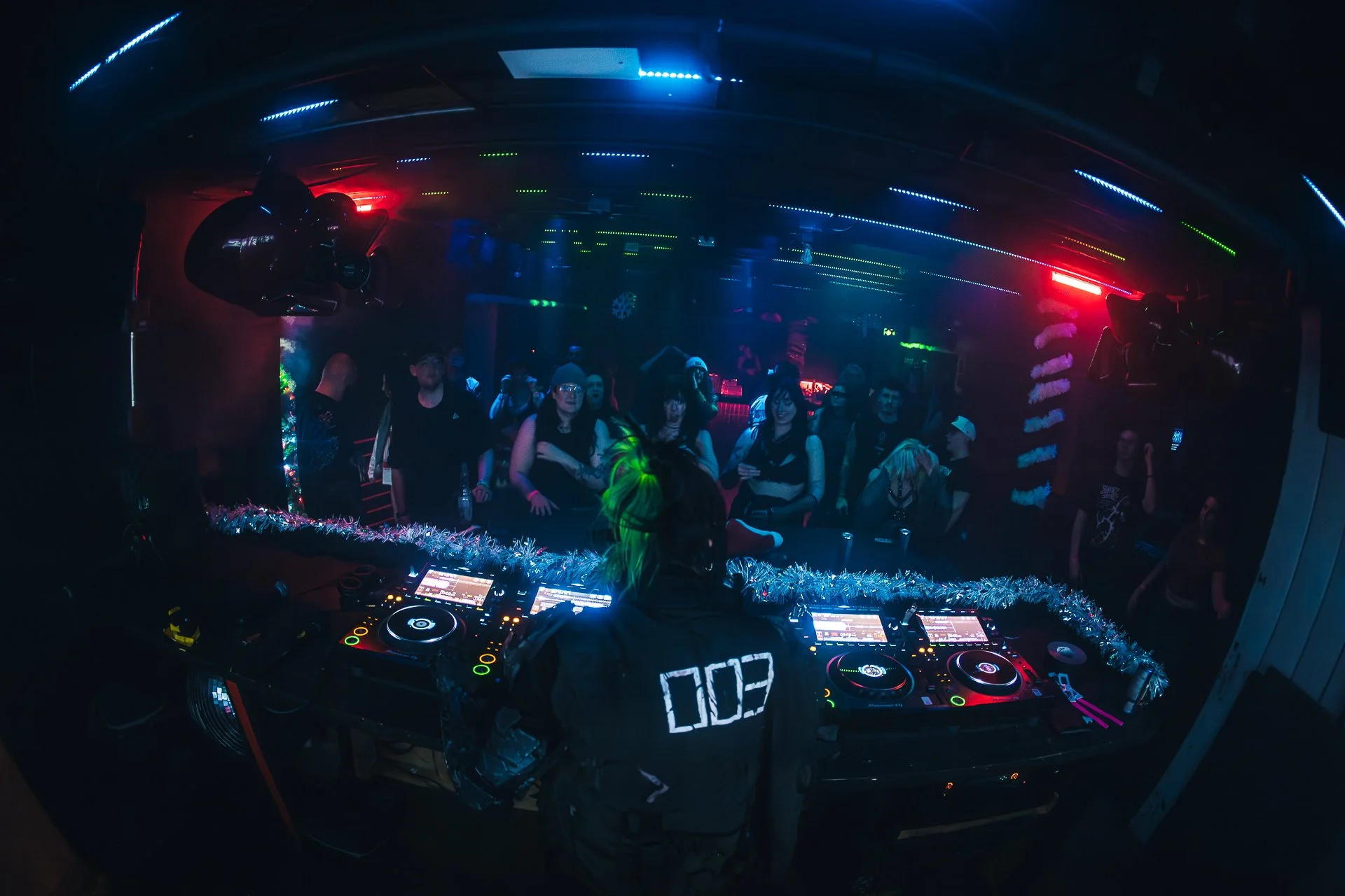 HOT HEAT BEATS-SHATTER THE HALLS 25-ARA.MEDIUM_-101.jpg