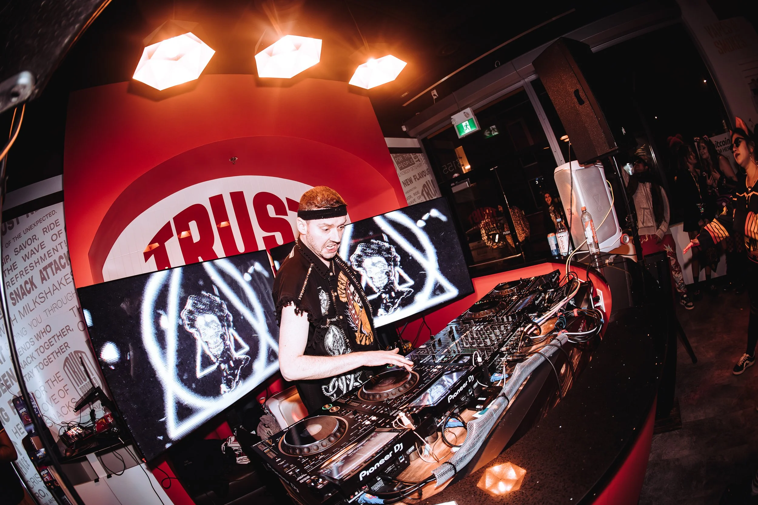 HOT HEAT BEATS-NYE 2025-IG-ARA.MEDIUM_-57.JPG