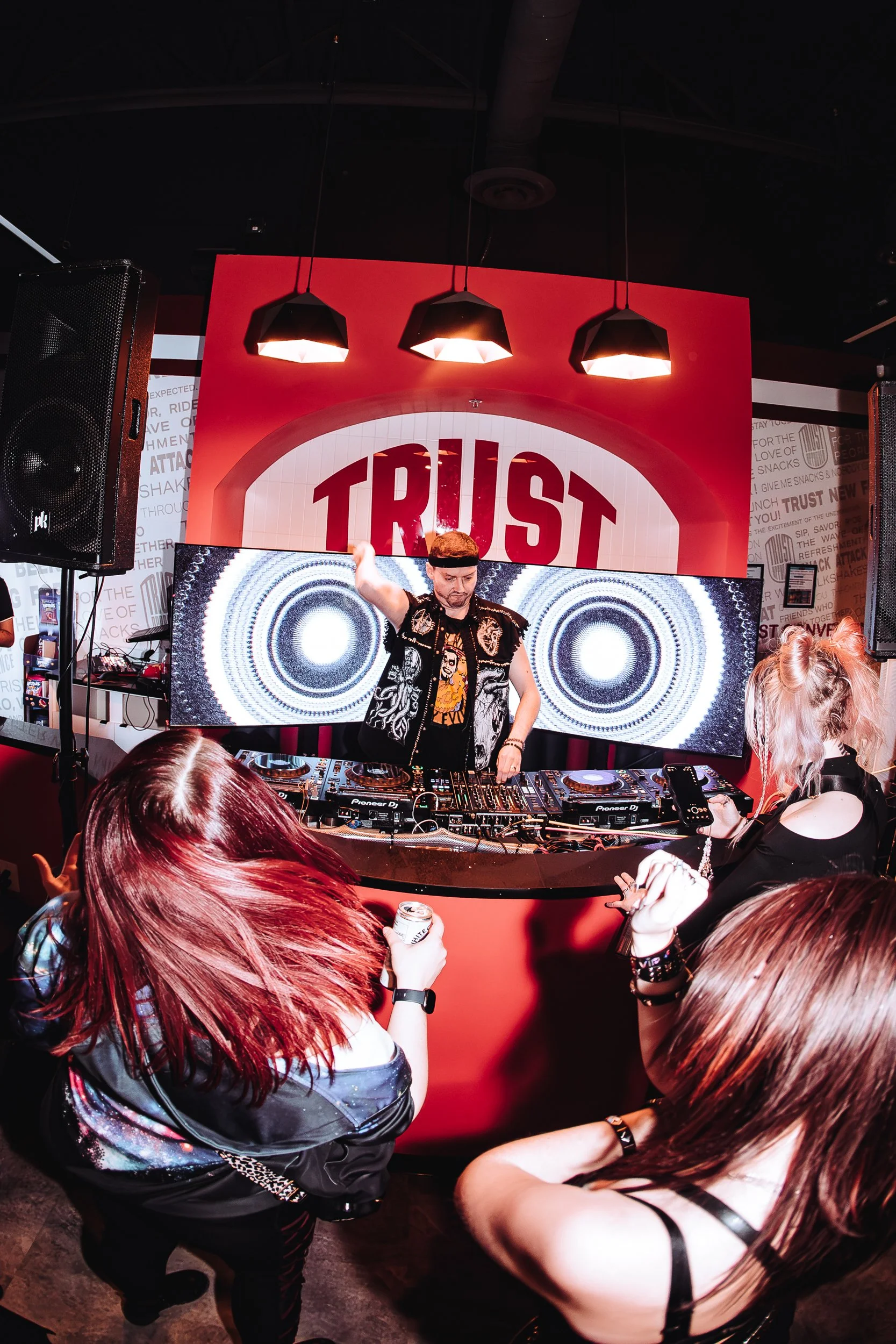 HOT HEAT BEATS-NYE 2025-IG-ARA.MEDIUM_-53.JPG