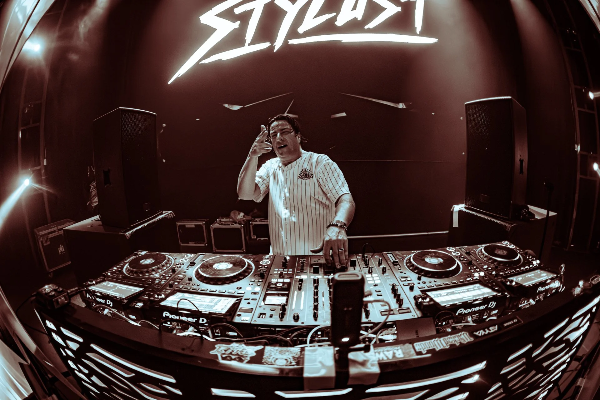 STYLUST