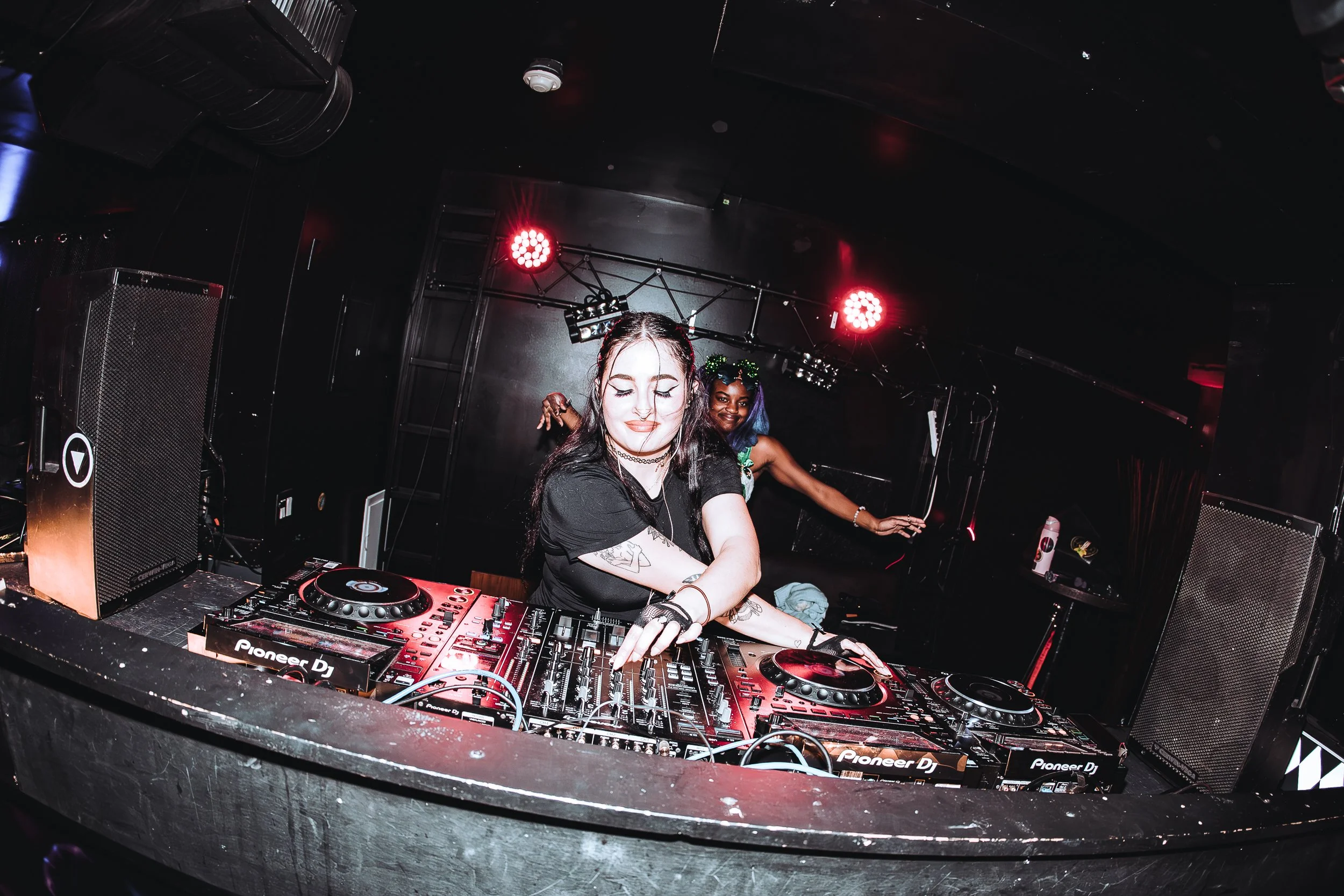 OMNISONIC-DEC 20 2025-IG-ARA.MEDIUM_-65.jpg