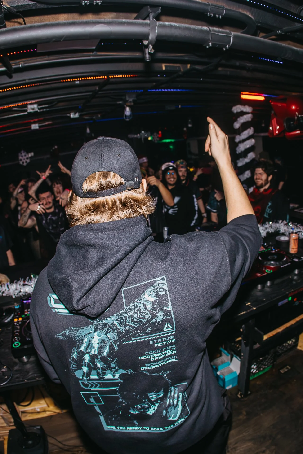 HOT HEAT BEATS-SHATTER THE HALLS 25-ARA.MEDIUM_-21.jpg