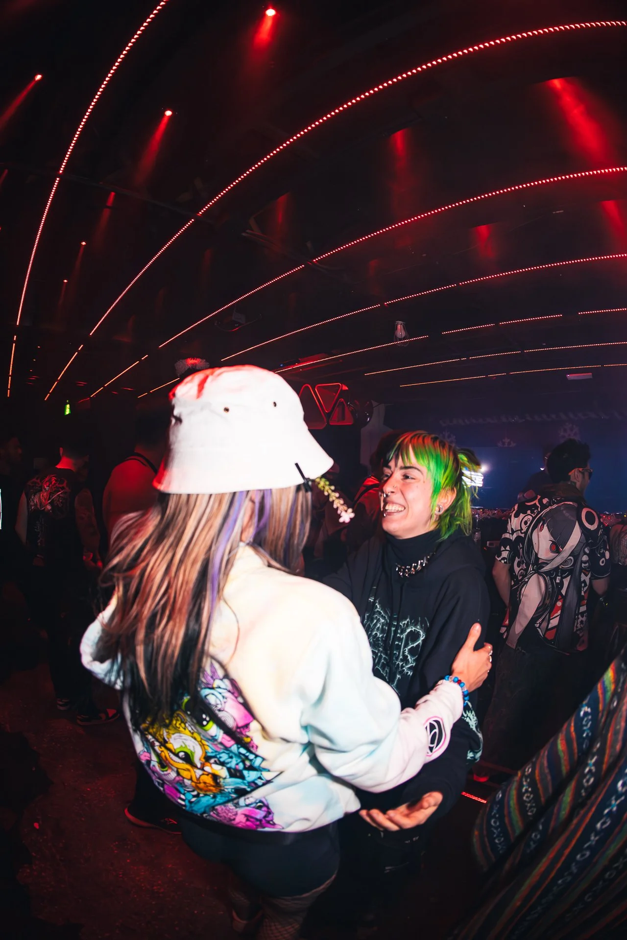 HOT HEAT BEATS-SHATTER THE HALLS 25-ARA.MEDIUM_-52.jpg