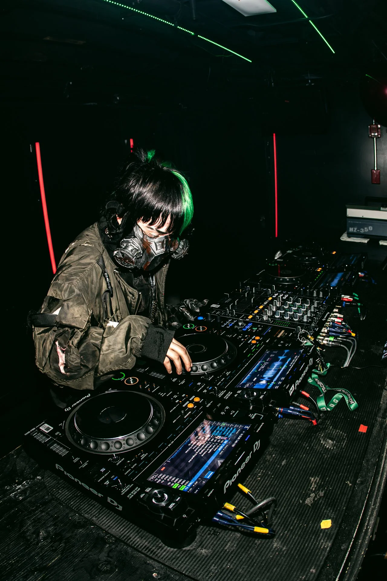 SHATTERTHEFALL-JESSICA AUDIFFRED-ARA.MEDIUM_-29.jpg