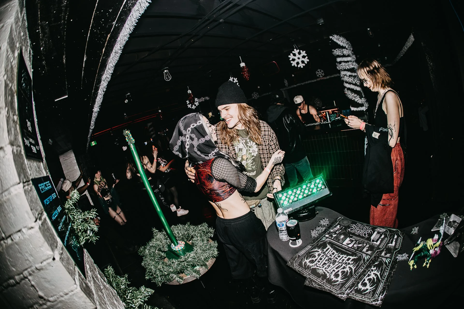 HOT HEAT BEATS-SHATTER THE HALLS 25-ARA.MEDIUM_-38.jpg